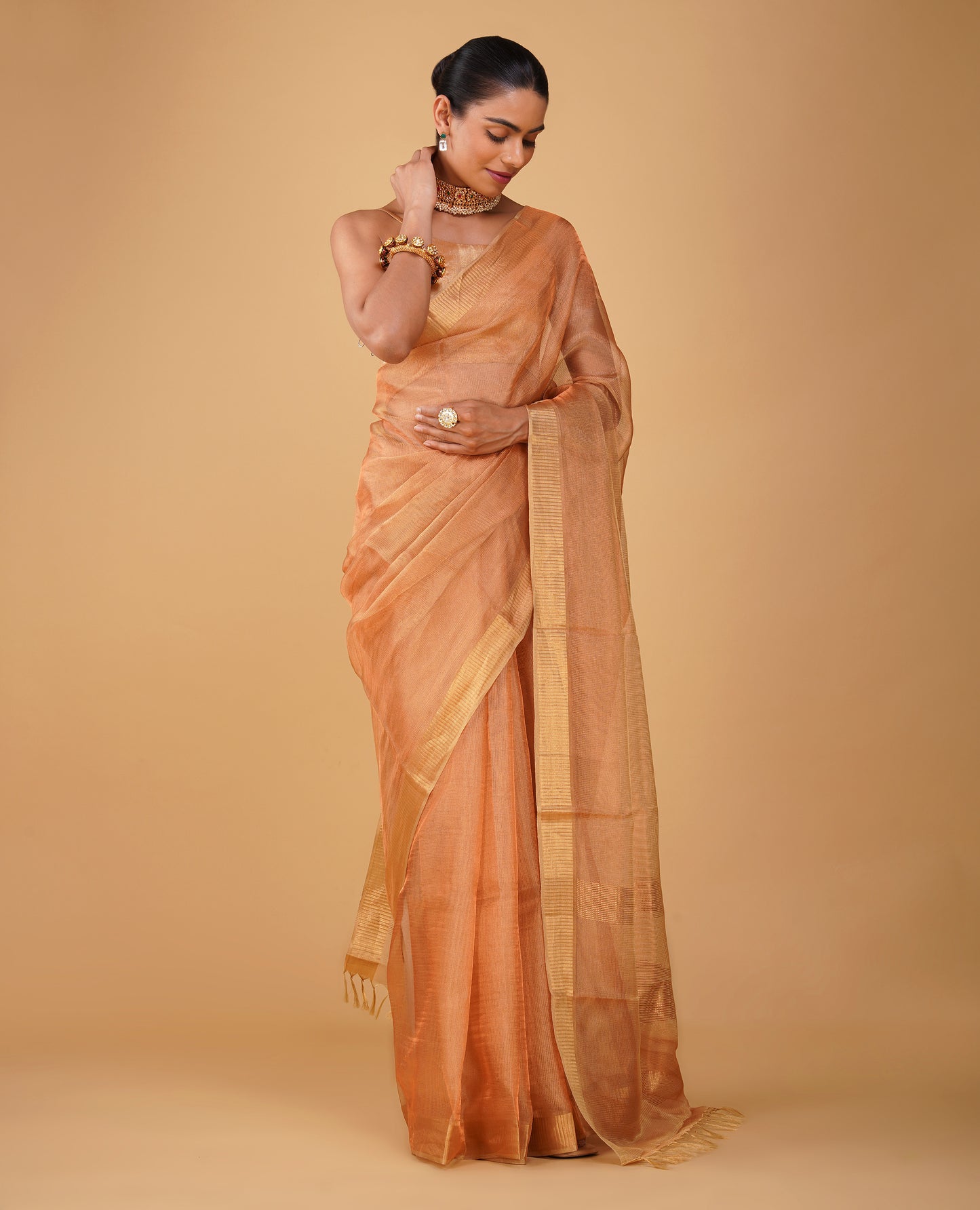 COPPER MOCK LENO WEAVE MAHESHWARI SAREE WITH PIANO PATTERN DRILL BORDER & MATCHING BLOUSE