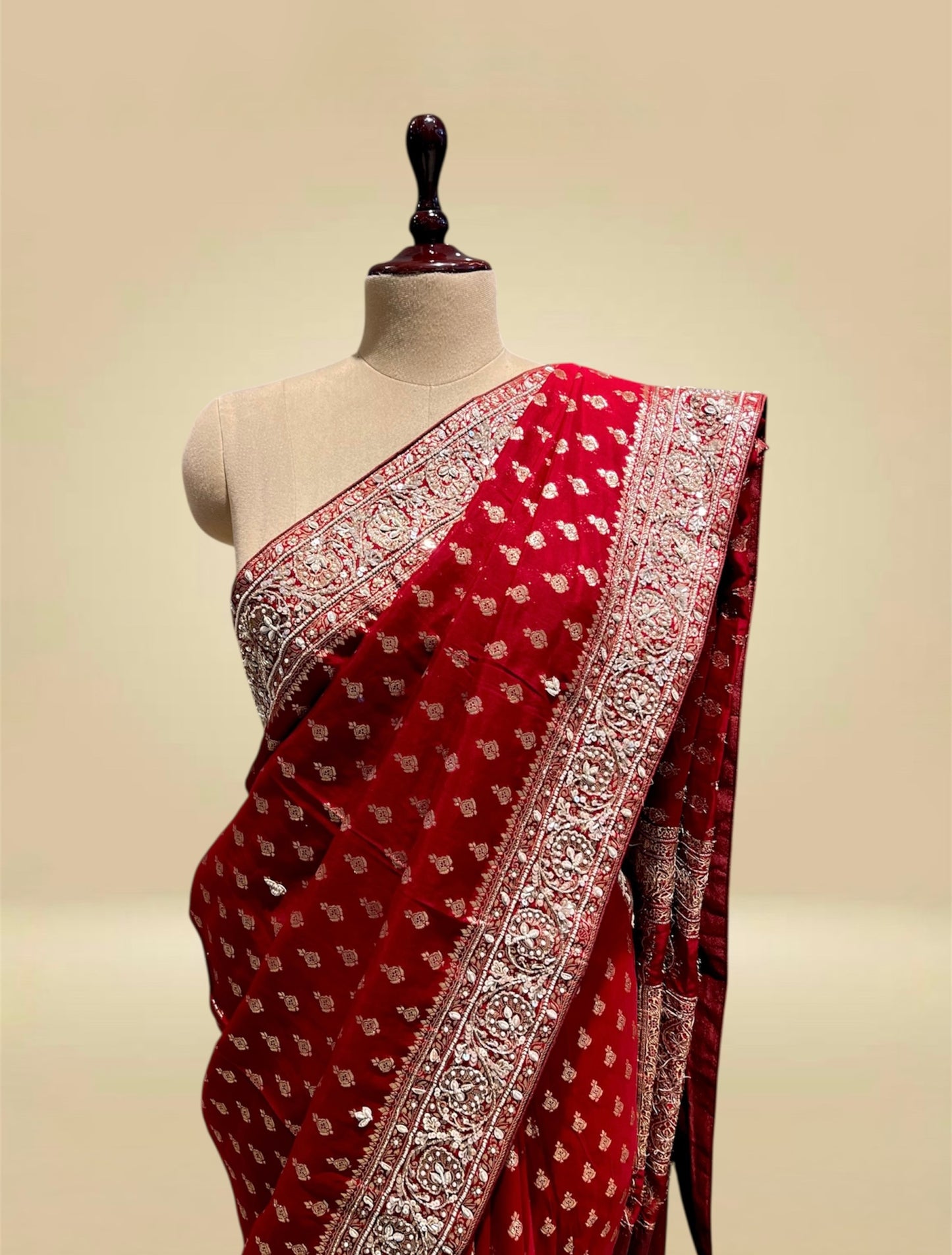 RED ORGANZA BANARASI EMBROIDERED SAREE EITT BEADS & SEQUINS WORK