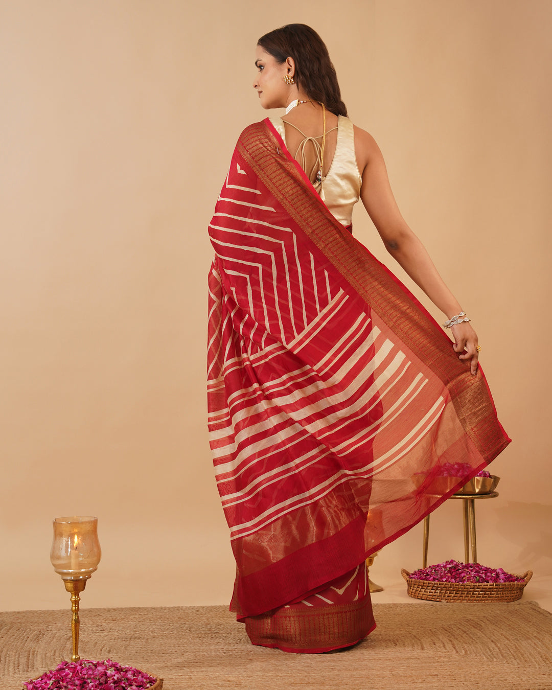 RED COLOUR CHANDERI PRINTED SAREE WITH ANTIQUE ZARI BORDER
