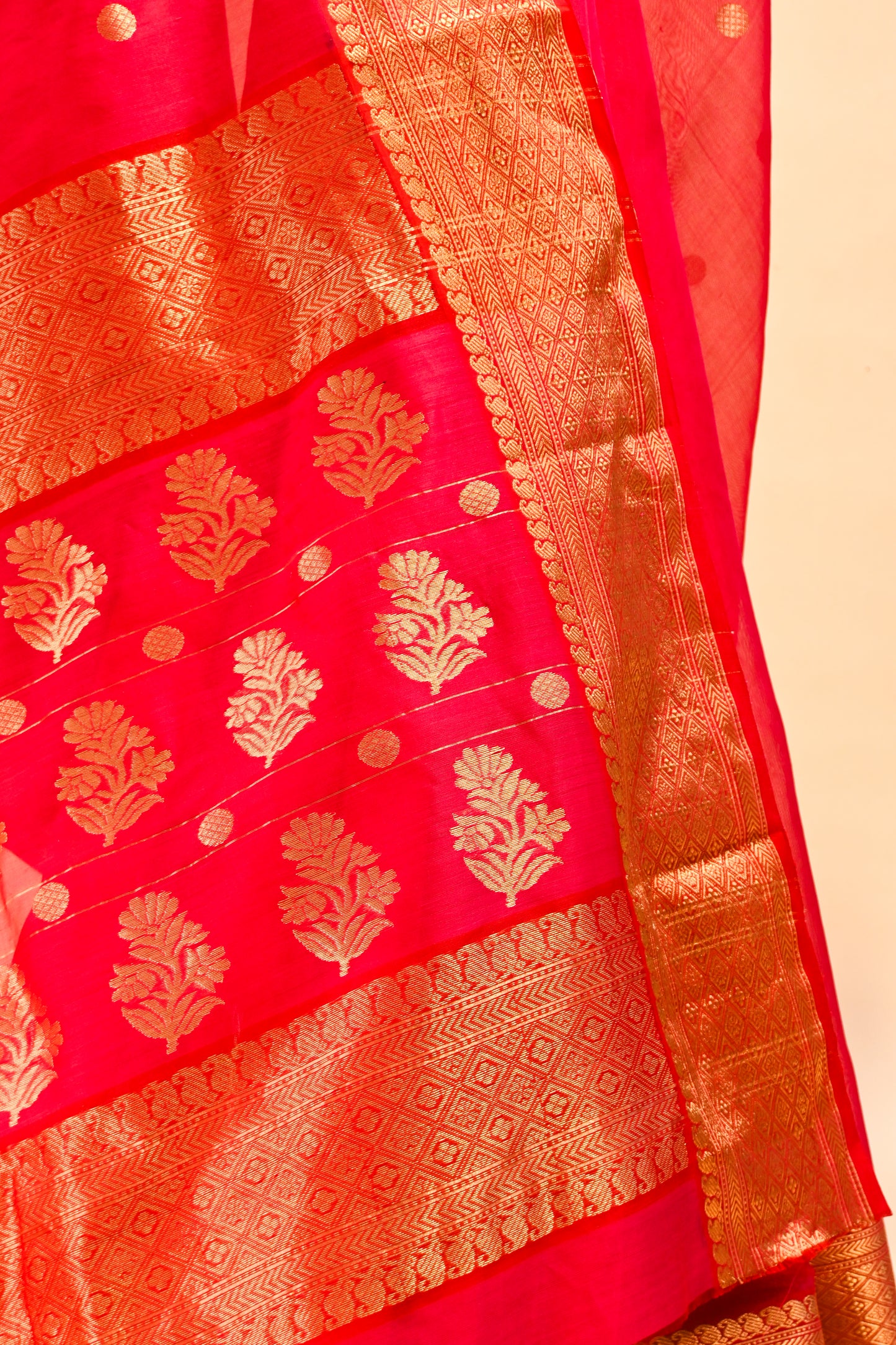RED CHANDERI HANDWOVEN SILK SAREE