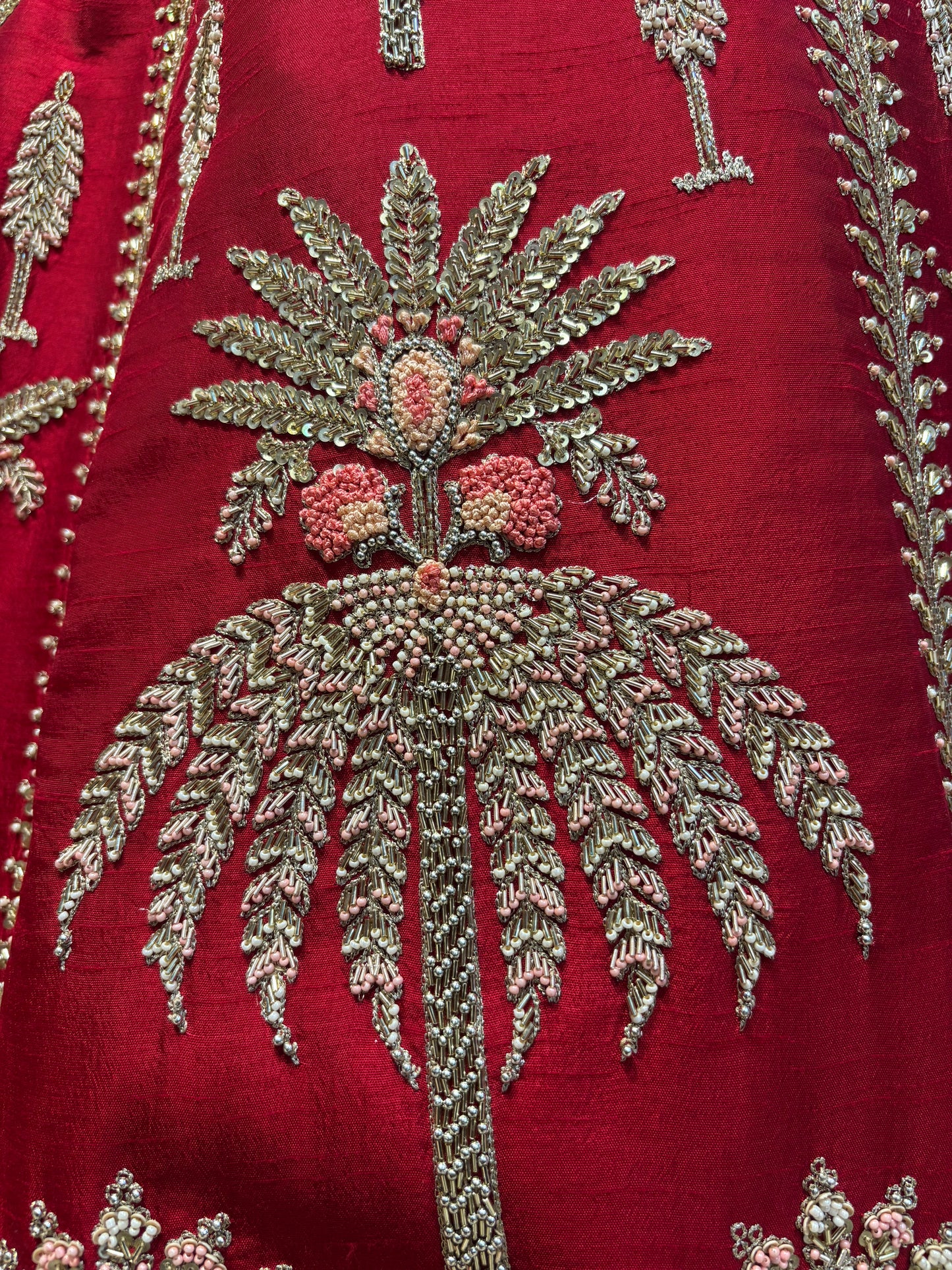 RED PURE SILK HAND EMBROIDERED BRIDAL WEDDING LEHENGA WITH DOUBLE DUPATTA ( DELIVERY IN 45 DAYS )