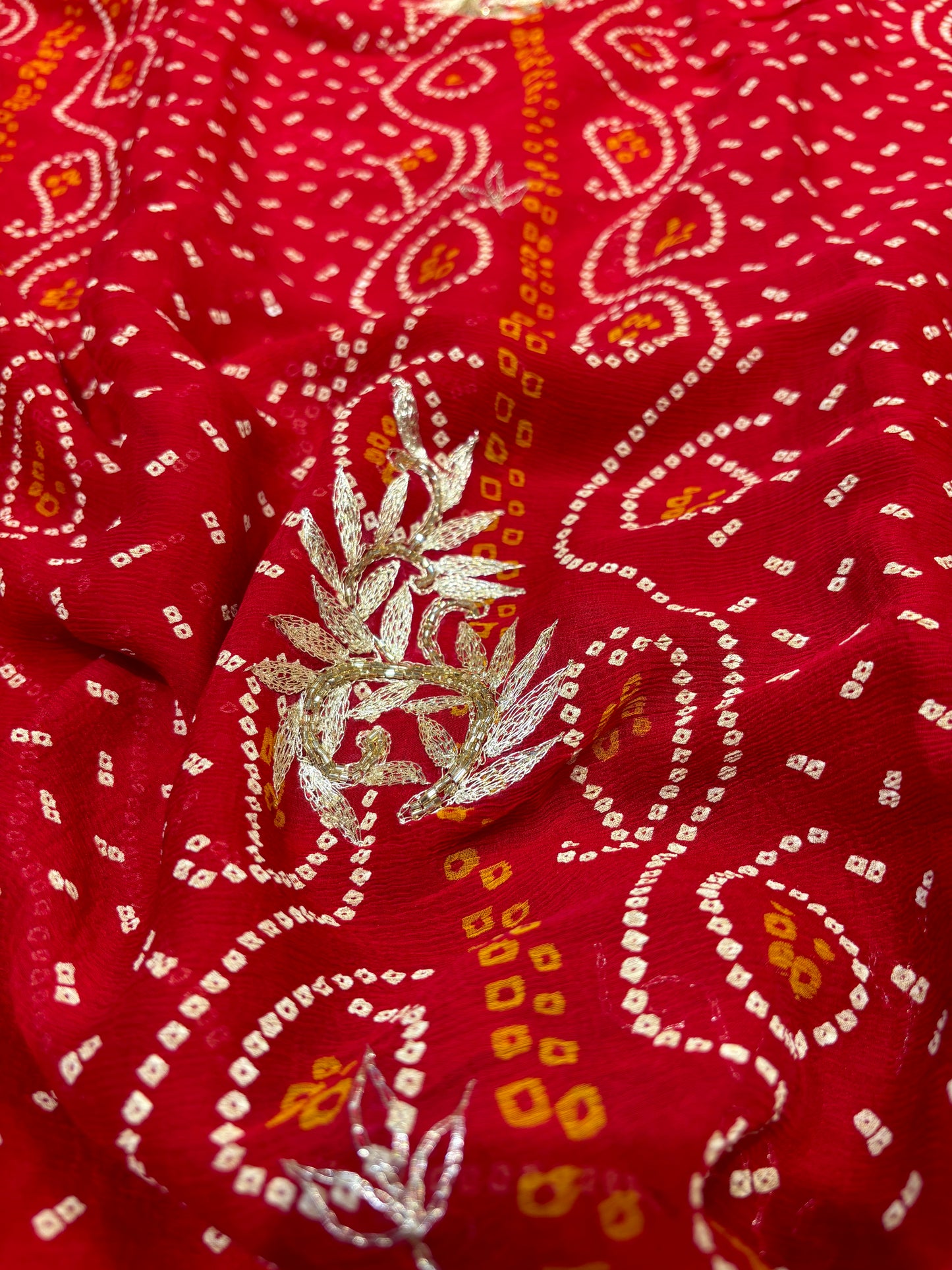 RED CHIFFON BANDHANI SAREE WITH AARI ZARI EMBROIDERY MOTIFS