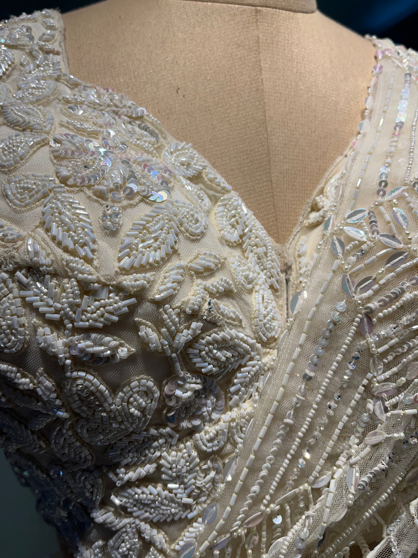 IVORY COLOUR PURE CHINON SKIRT WITH HAND EMBROIDERED BLOUSE EMBELLISHED WITH CUTDANA & SEQUINS WORK