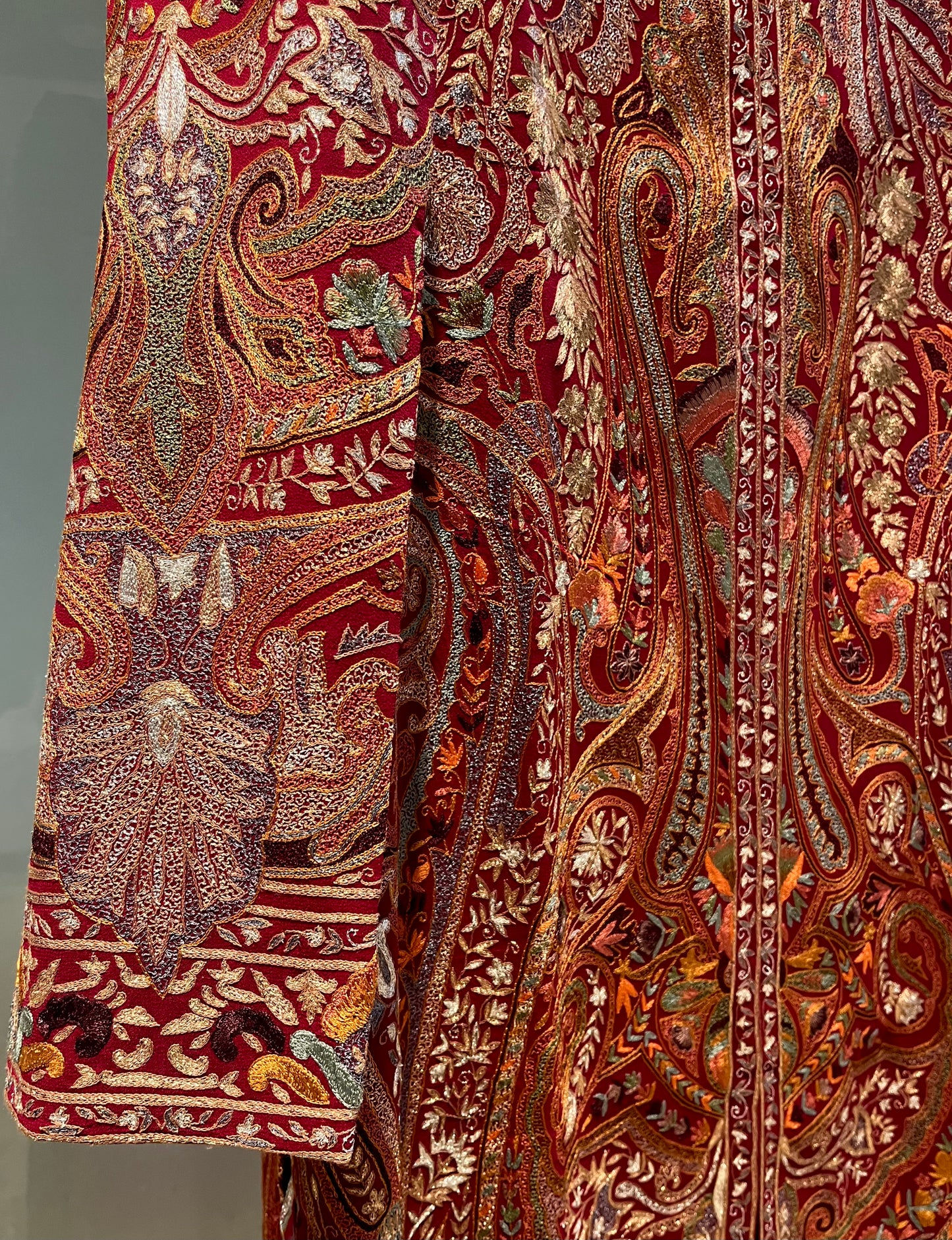 MAROON COLOUR GEORGETTE HAND EMBROIDERED JACKET EMBELLISHED WITH AARI & ZARI WORK ( DELIVERY IN 40-50 DAYS )