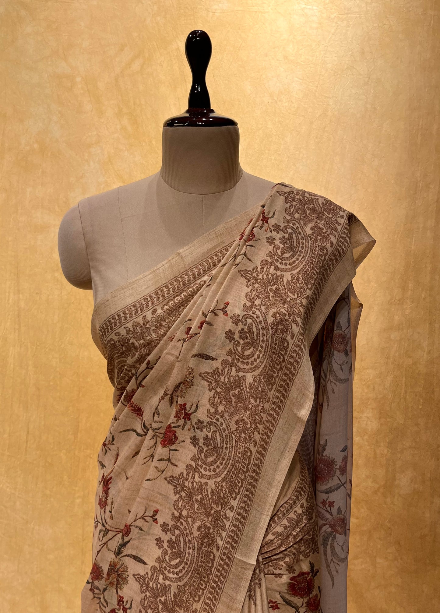 BEIGE COLOUR CREPE PRINTED SAREE