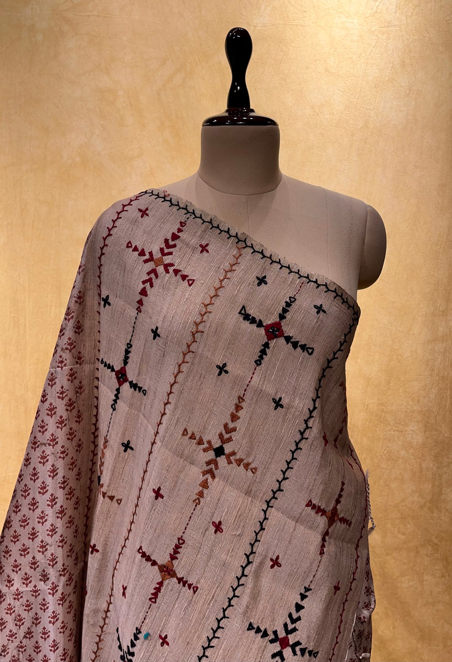 BEIGE COLOUR TUSSAR SILK SAREE EMBELLISHED WITH KATHA WORK