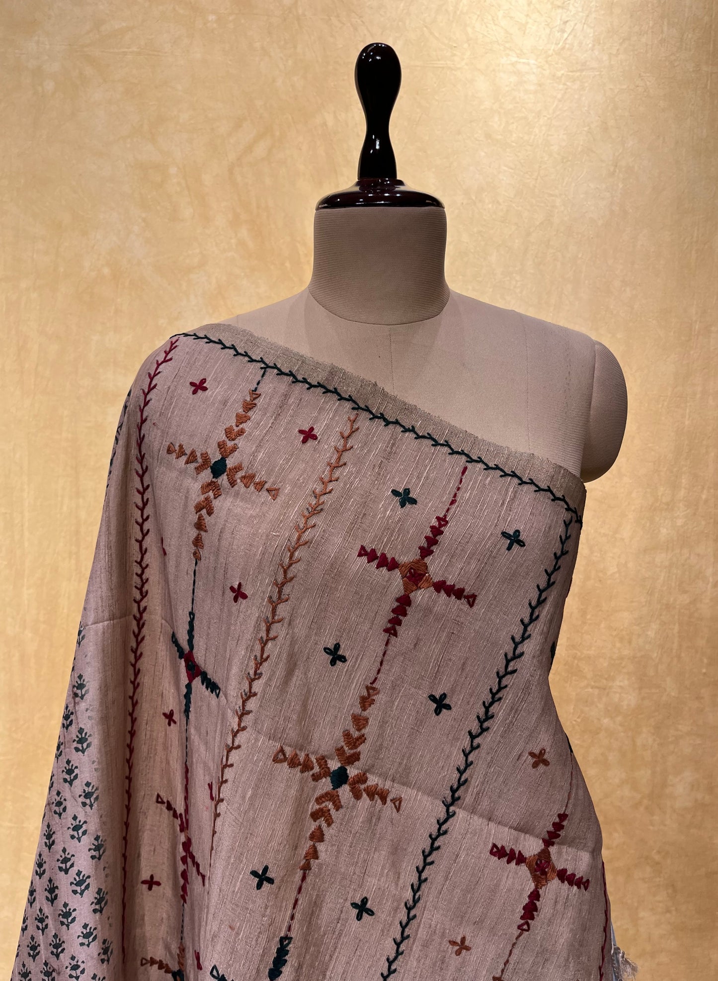 BEIGE COLOUR TUSSAR SILK SAREE EMBELLISHED WITH KATHA WORK