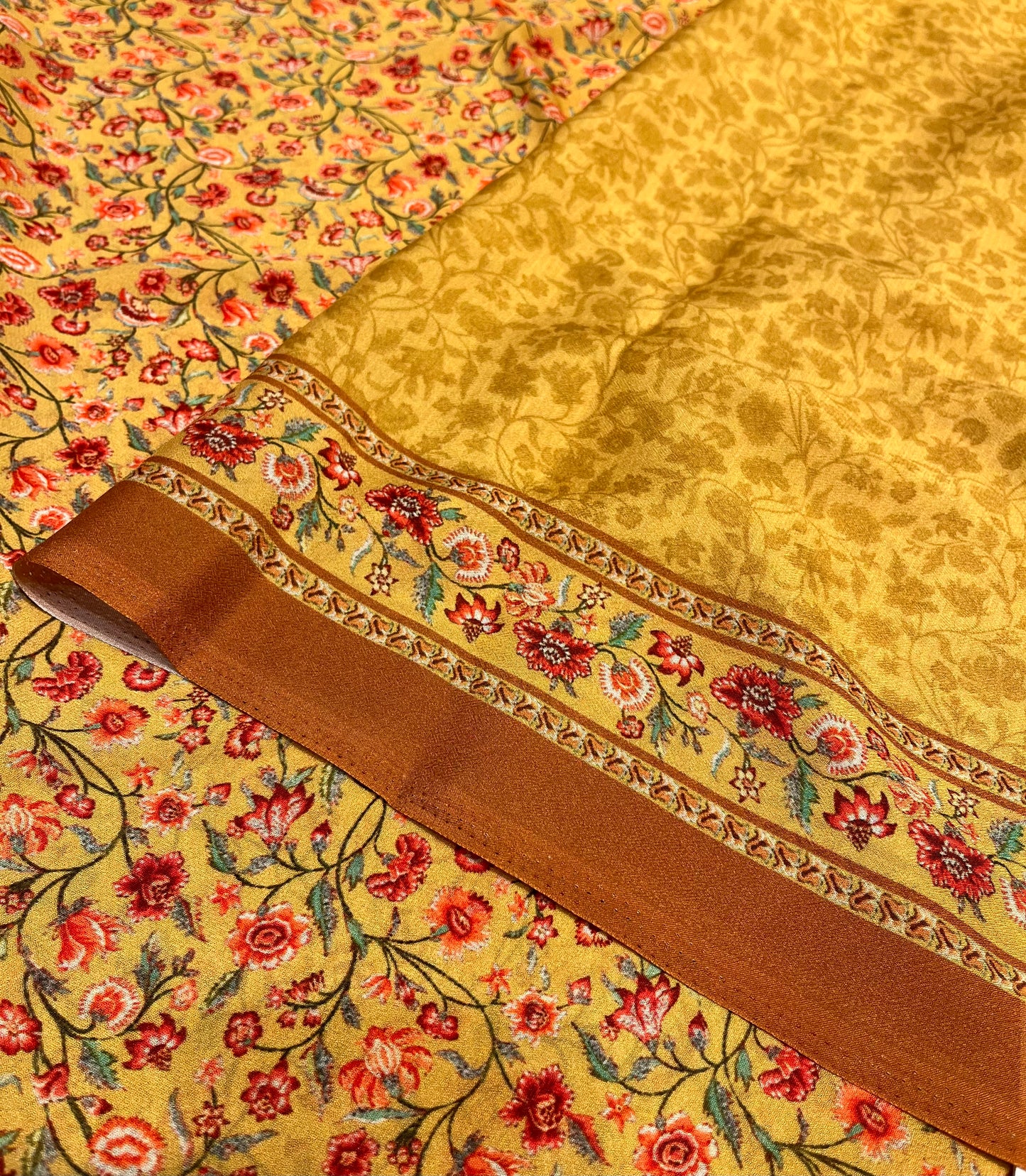 YELLOW COLOUR PRINTED SYNTHETIC SAREE WITH UNSTITCHED BLOUSE FOR DRESS CODE