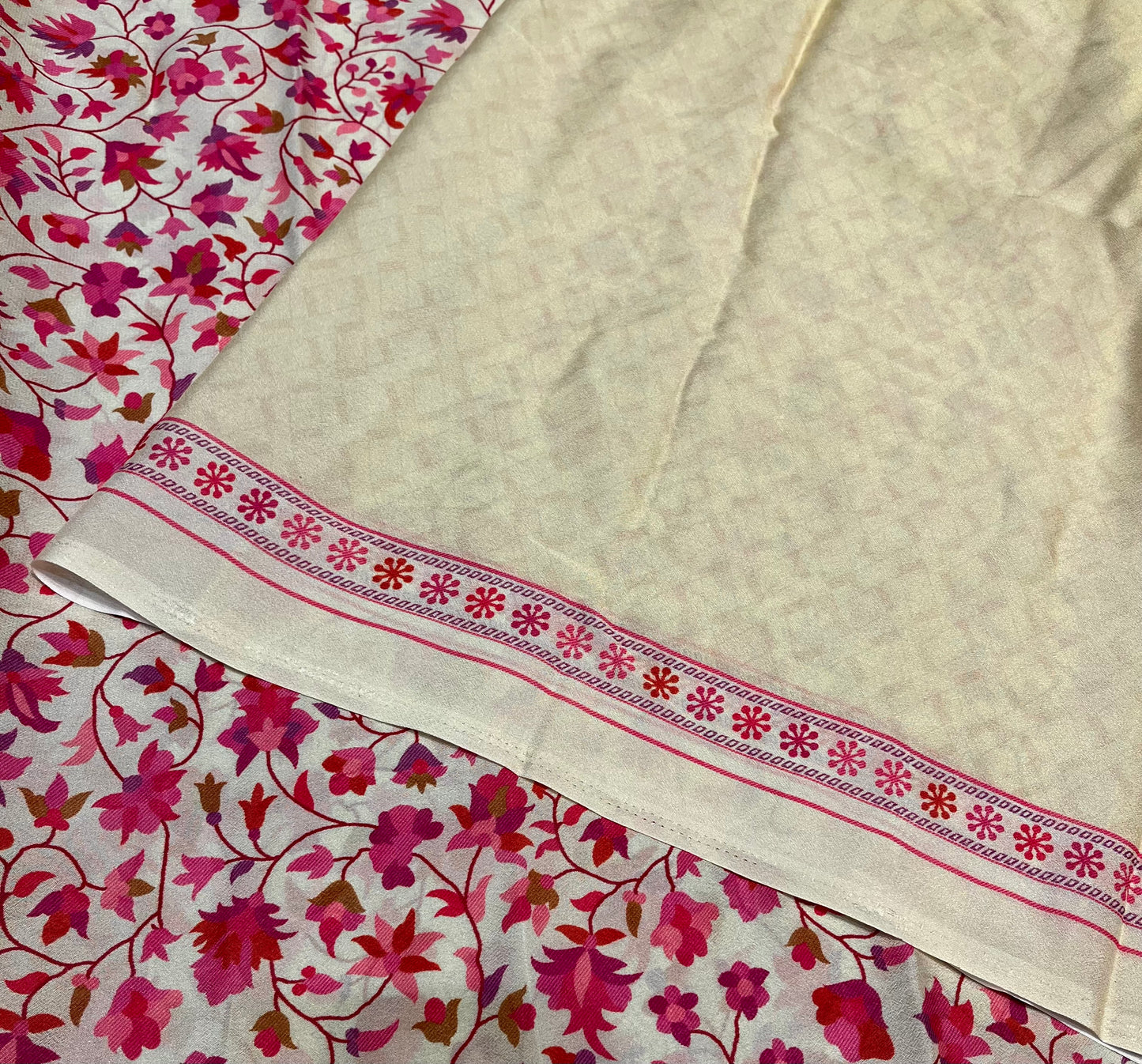 IVORY COLOUR PRINTED SYNTHETIC SAREE WITH UNSTITCHED BLOUSE FOR DRESS CODE