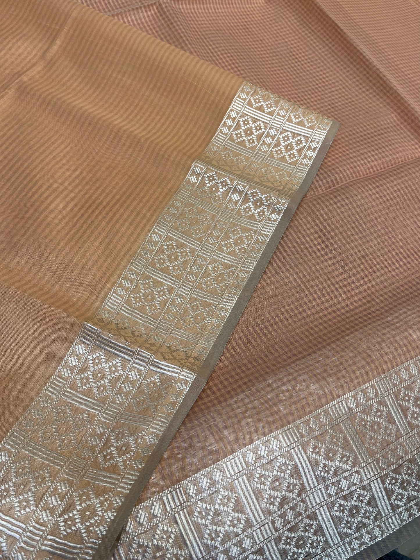 PEACH COLOUR CHECK MAHESHWARI SAREE WITH BORDER & UNSTITCHED BLOUSE