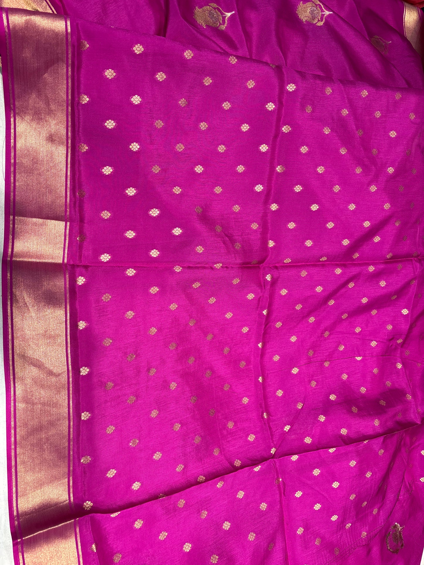 ROYAL FUCHSIA COLOUR PLANT-BASED SILK SAREE WITH ZARI WORK