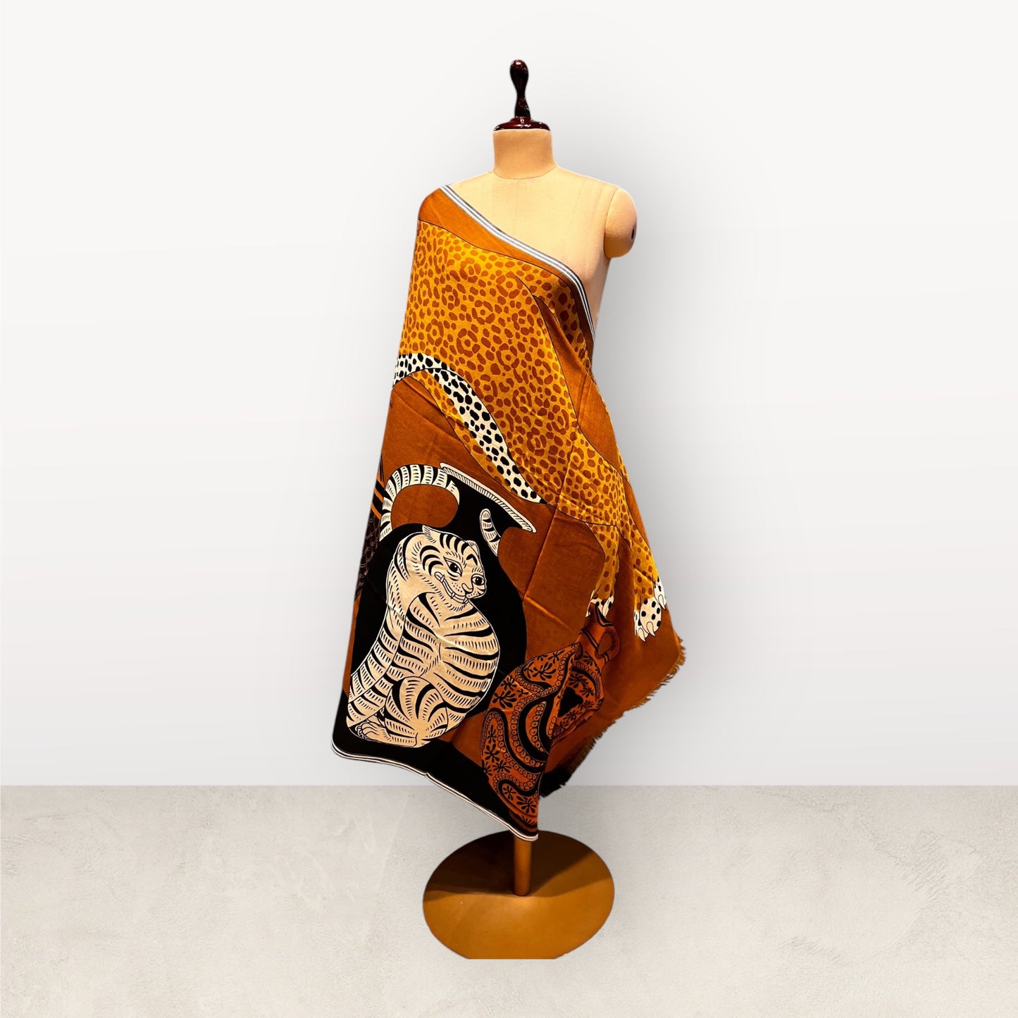 ( DELIVERY IN 15 DAYS ) PURE WOOL, TWILL WEAVE STOLE FRENCH DESIGN