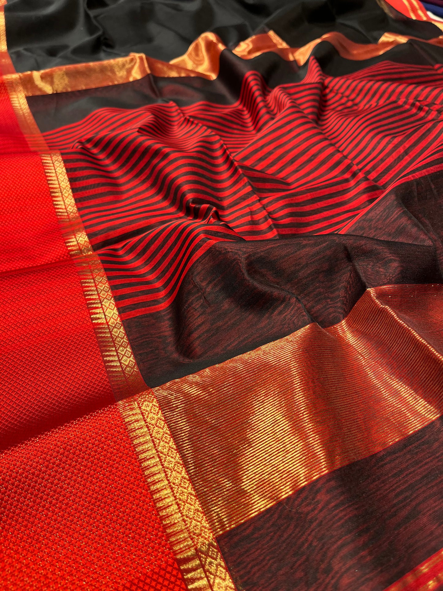 BLACK COLOUR COTTON SILK MAHESWARI SAREE EMBELLISHED WITH RESHAM BORDER