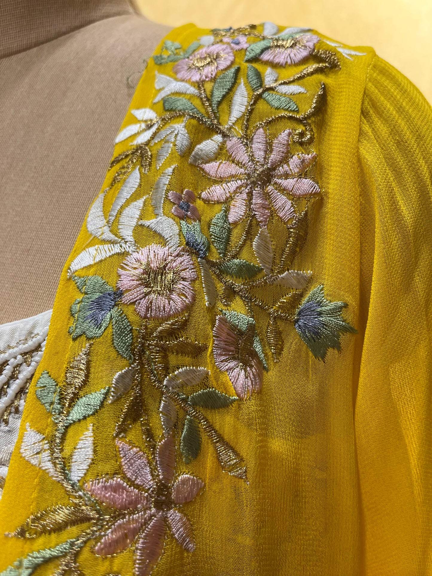 (DELIVERY IN 25 DAYS) WHITE & GREEN COLOUR GEORGETTE PALAZZO PANT WITH EMBROIDERED CROP TOP BLOUSE & SHRUG EMBELLISHED WITH RESHAM, BEADS & CUTDANA WORK
