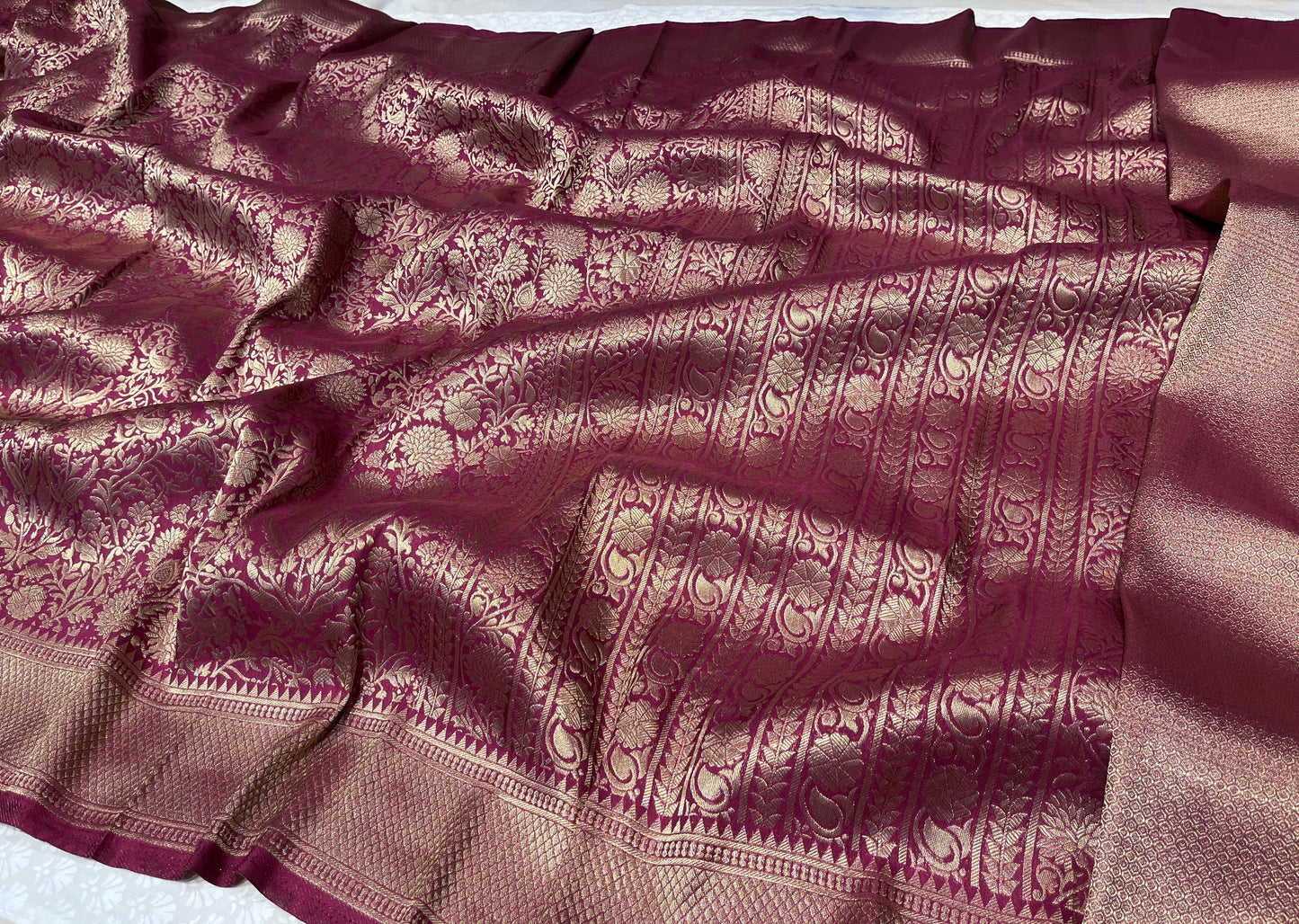 ( DELIVERY IN 25 DAYS ) WINE COLOUR BROCADE BANARASI SILK SAREE