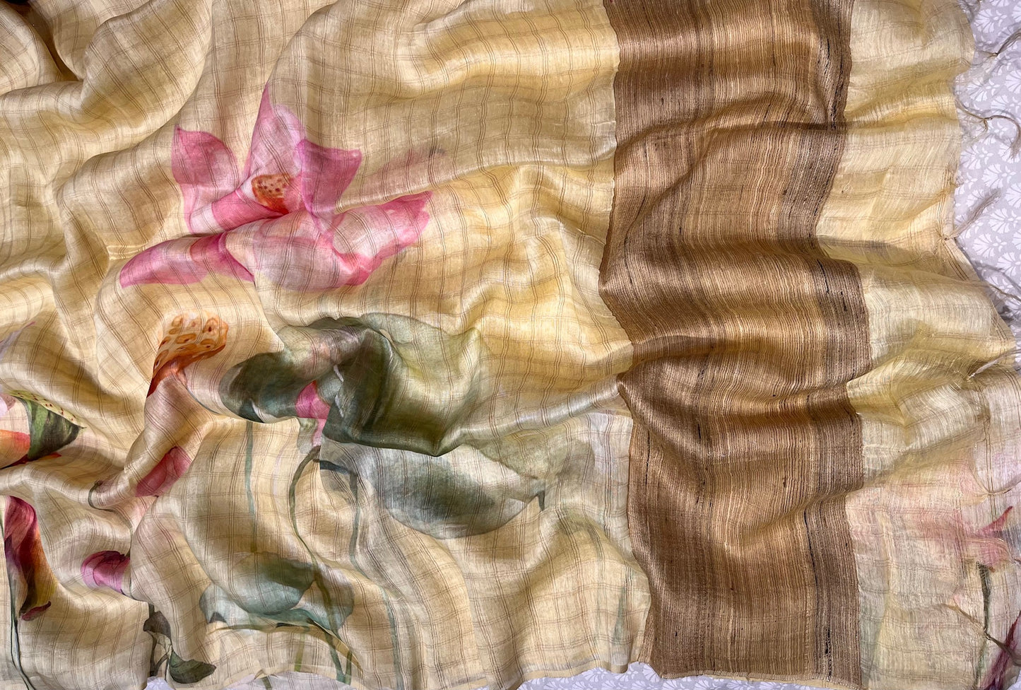 (DELIVERY IN 25 DAYS) YELLOW COLOUR LINEN SILK SELF CHECK PRINTED SAREE