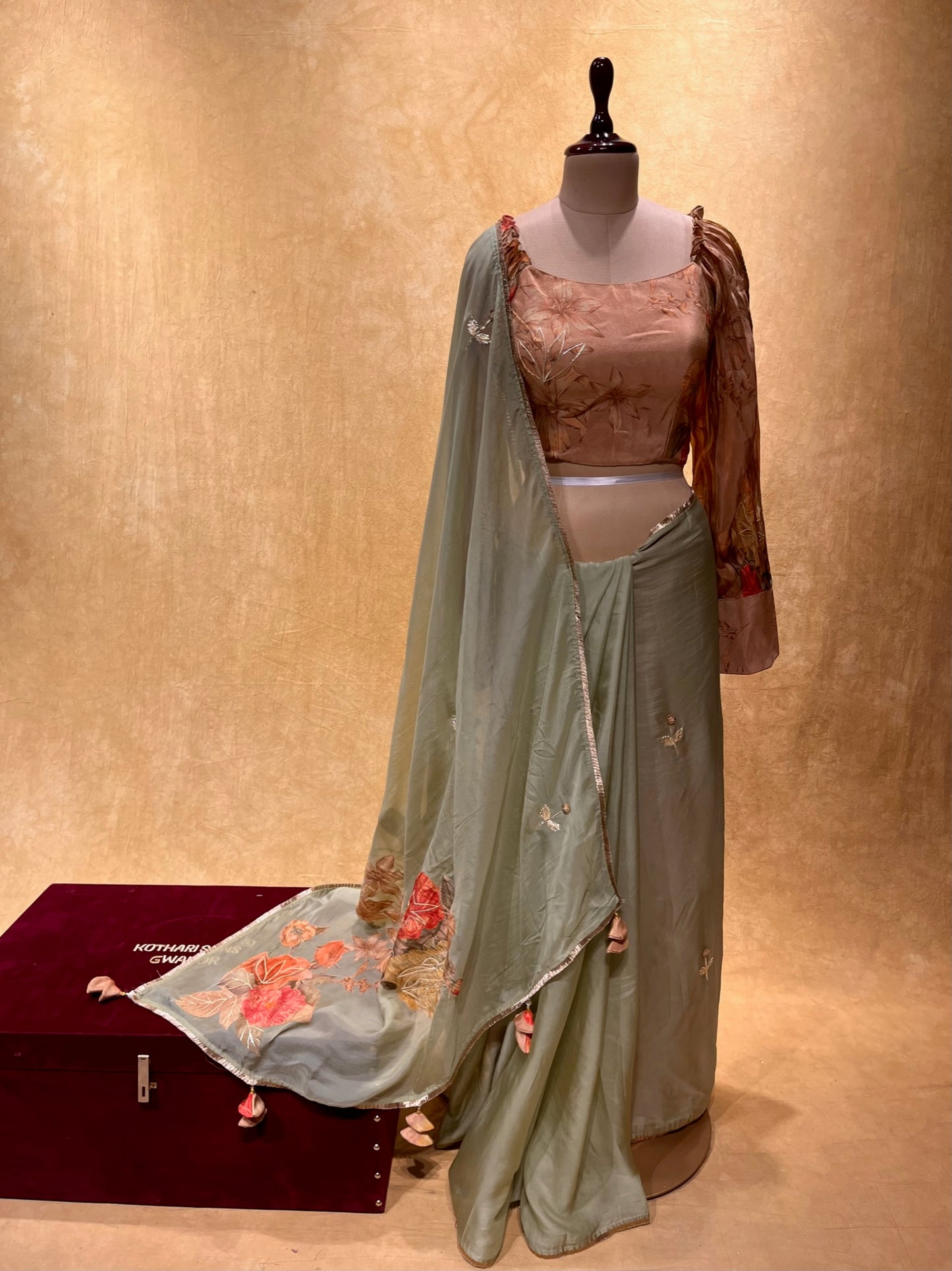 ( DELIVERY IN 25 DAYS ) PASTEL GREEN COLOUR READYMADE BLOUSE ORGANZA SAREE EMBELLISHED WITH APPLIQUE WORK