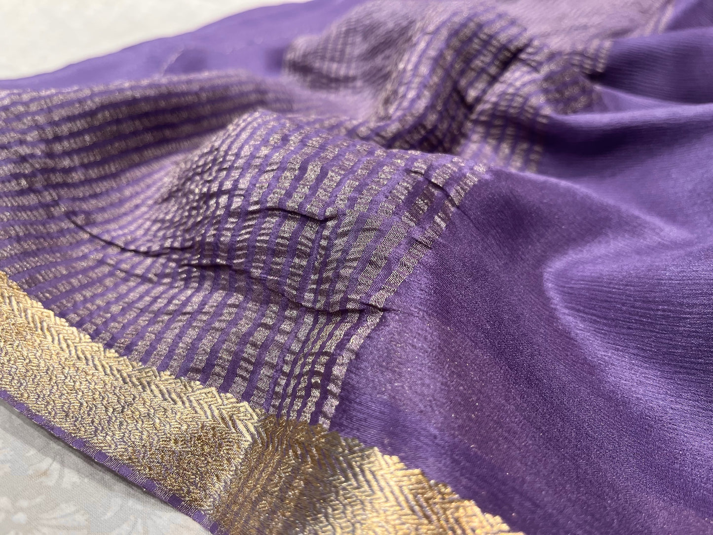 PURPLE COLOUR PURE CHIFFON SAREE WITH ZARI BORDER (PURPLE CHIFFON SAREE )