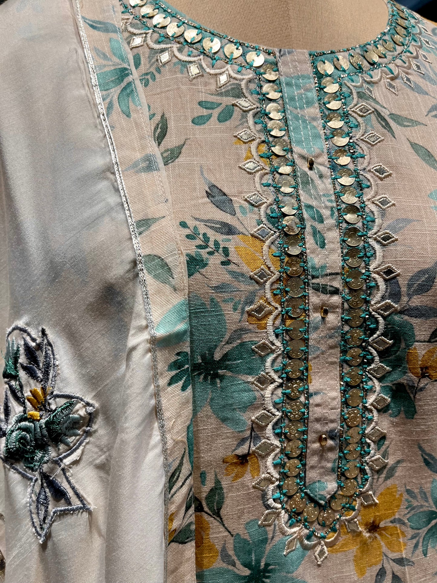 IVORY COLOUR LINEN UNSTITCHED SUIT EMBELLISHED WITH RESHAM & MIRROR FOIL WORK