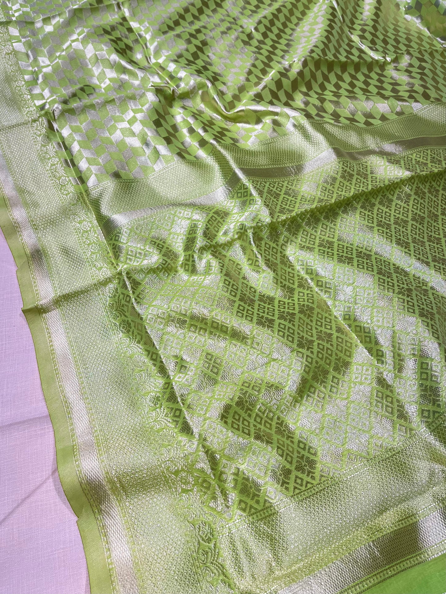 GREEN COLOUR COTTON SILK SAREE