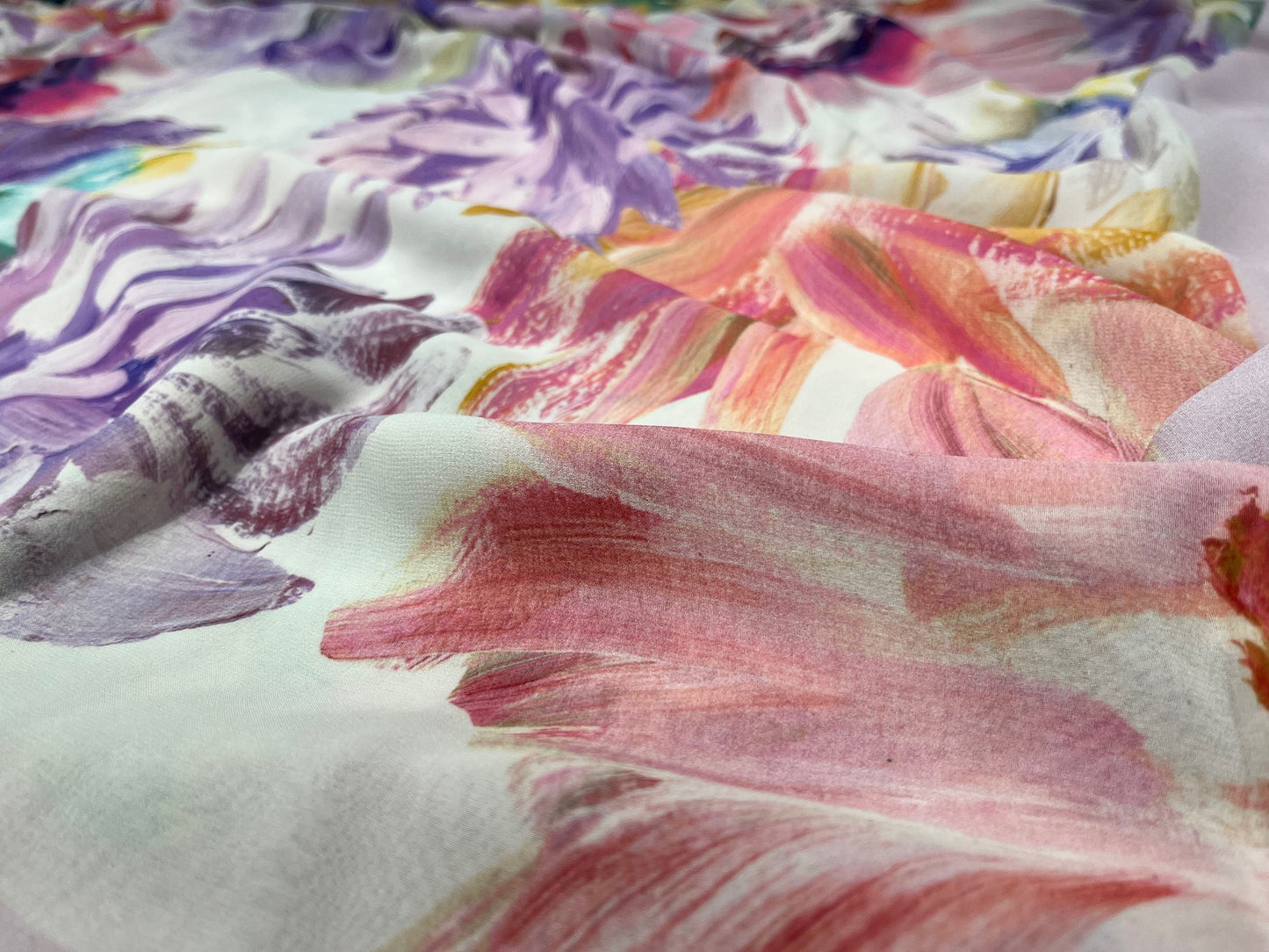 WHITE COLOUR PURE GEORGETTE FLORAL PRINTED SAREE