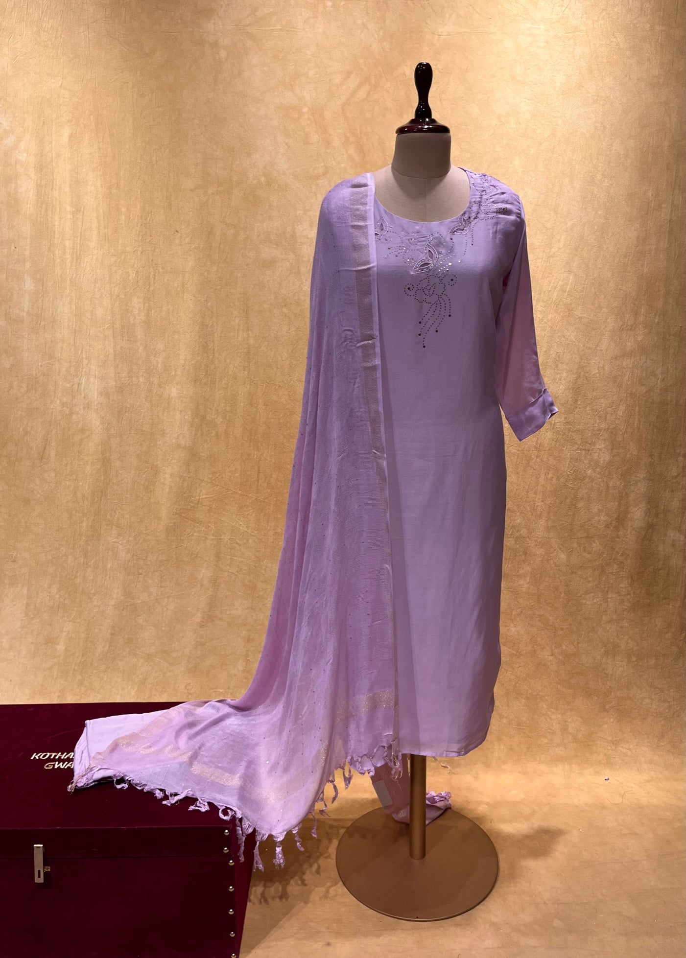 LAVENDER COLOUR READYMADE SUIT