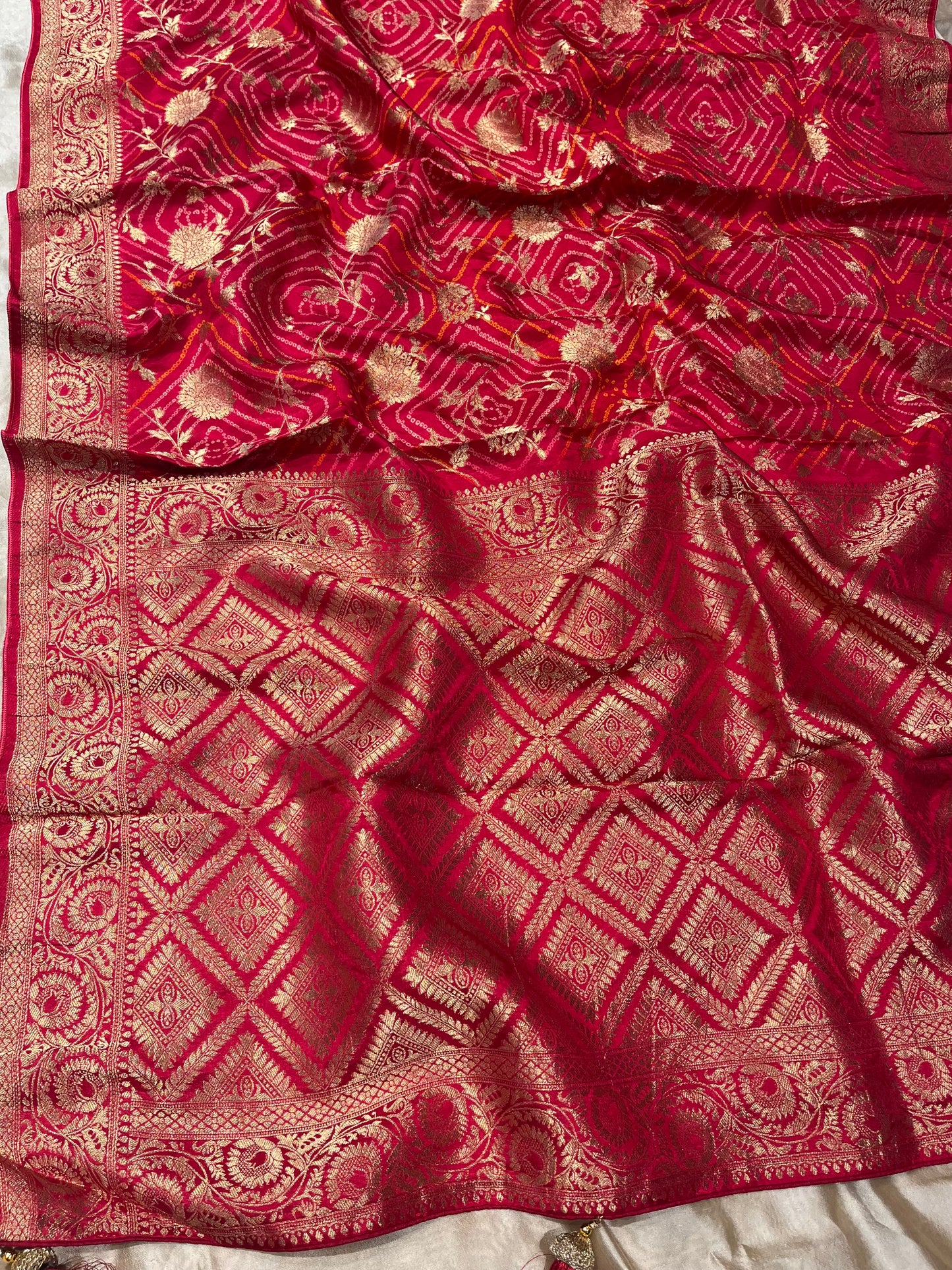 HOT PINK COLOUR BANDHANI DOLA SILK SAREE WITH ZARI BORDER & JAL