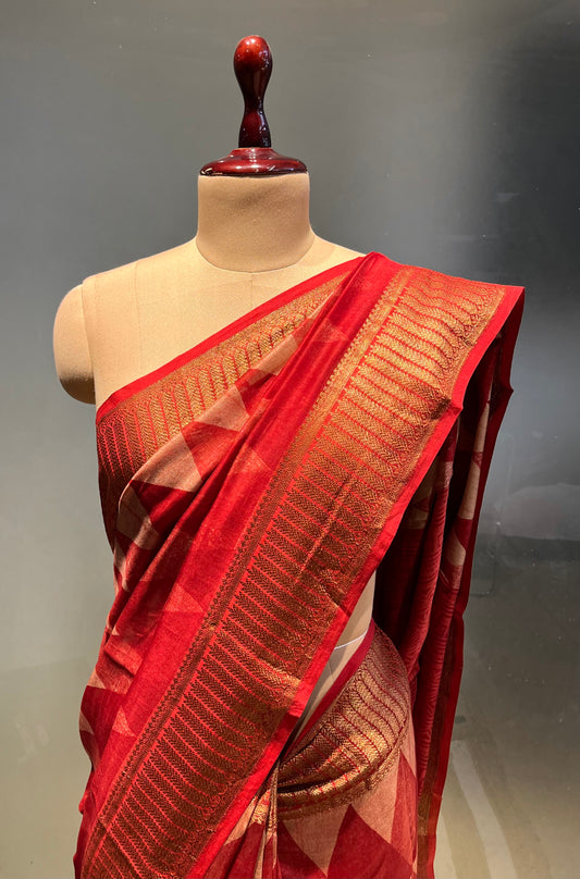 RUST RED COLOUR COTTON SILK SAREE EMBELLISHED WITH ZARI BORDER