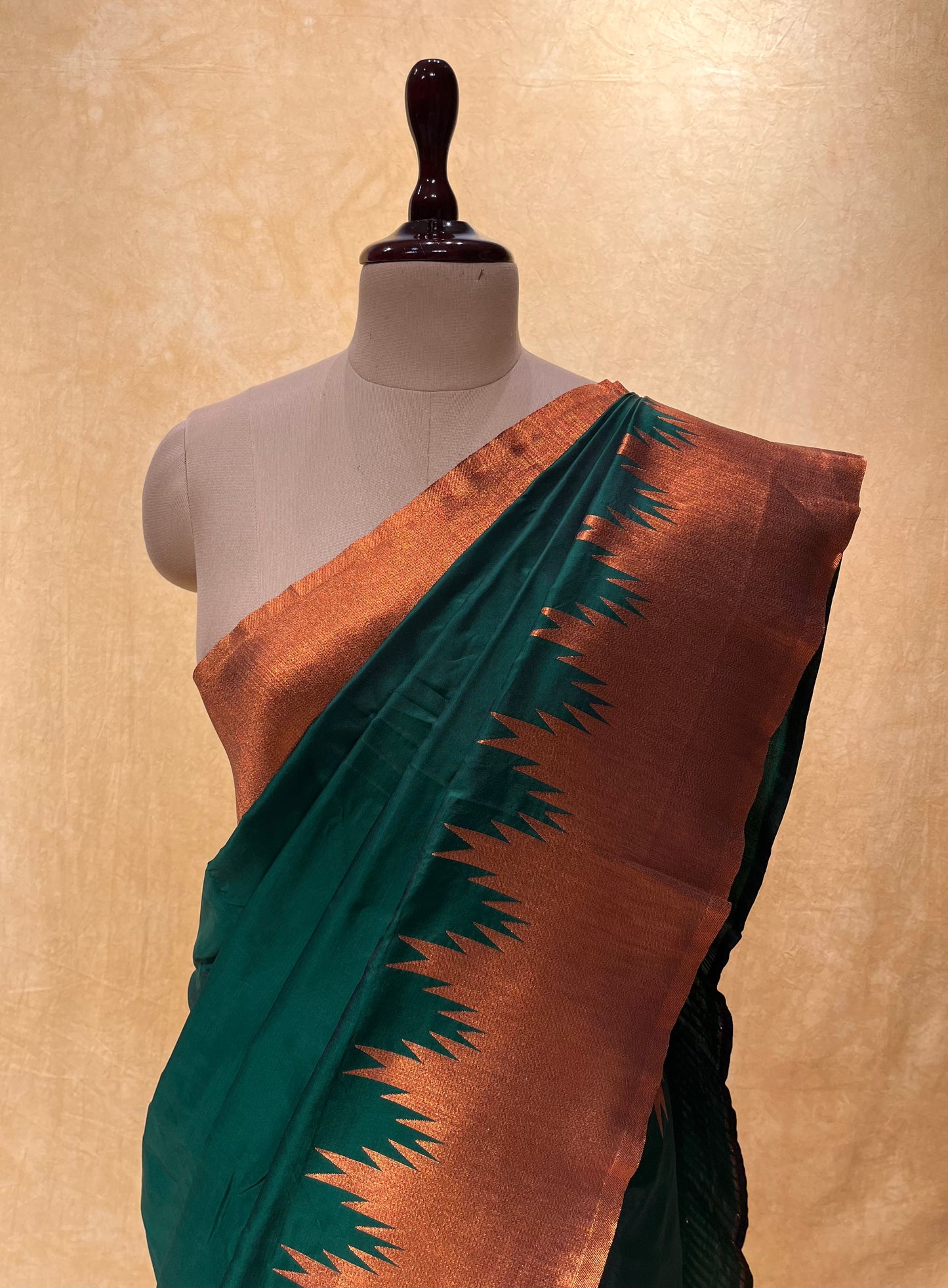 BOTTLE GREEN COLOR SEMI SILK KANJIVARAM SAREE WITH TEMPLE BORDER