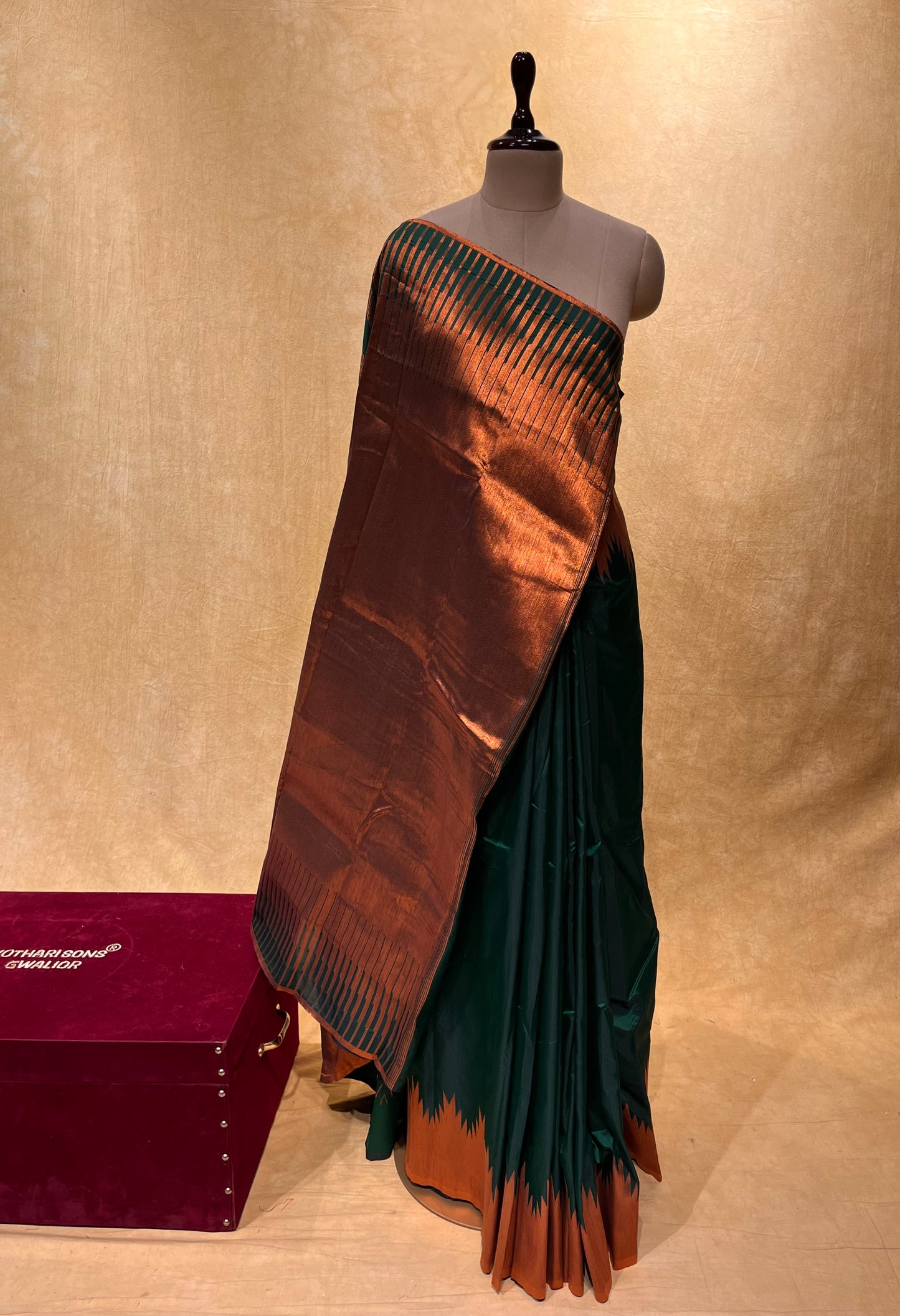 BOTTLE GREEN COLOR SEMI SILK KANJIVARAM SAREE WITH TEMPLE BORDER
