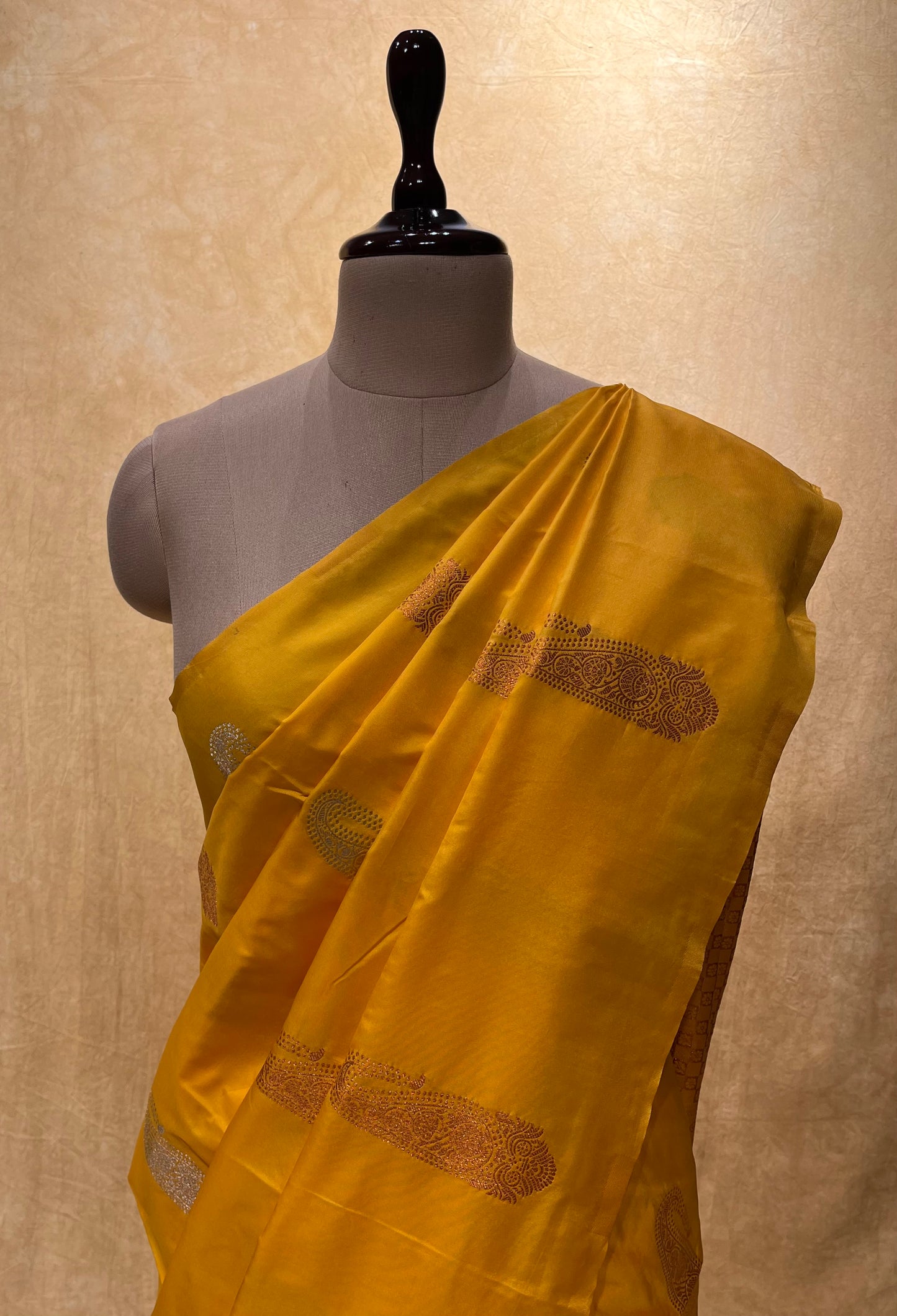 MUSTARD COLOR SEMI SILK KANJIVARAM SAREE EMBELLISHED WITH ZARI WEAVES