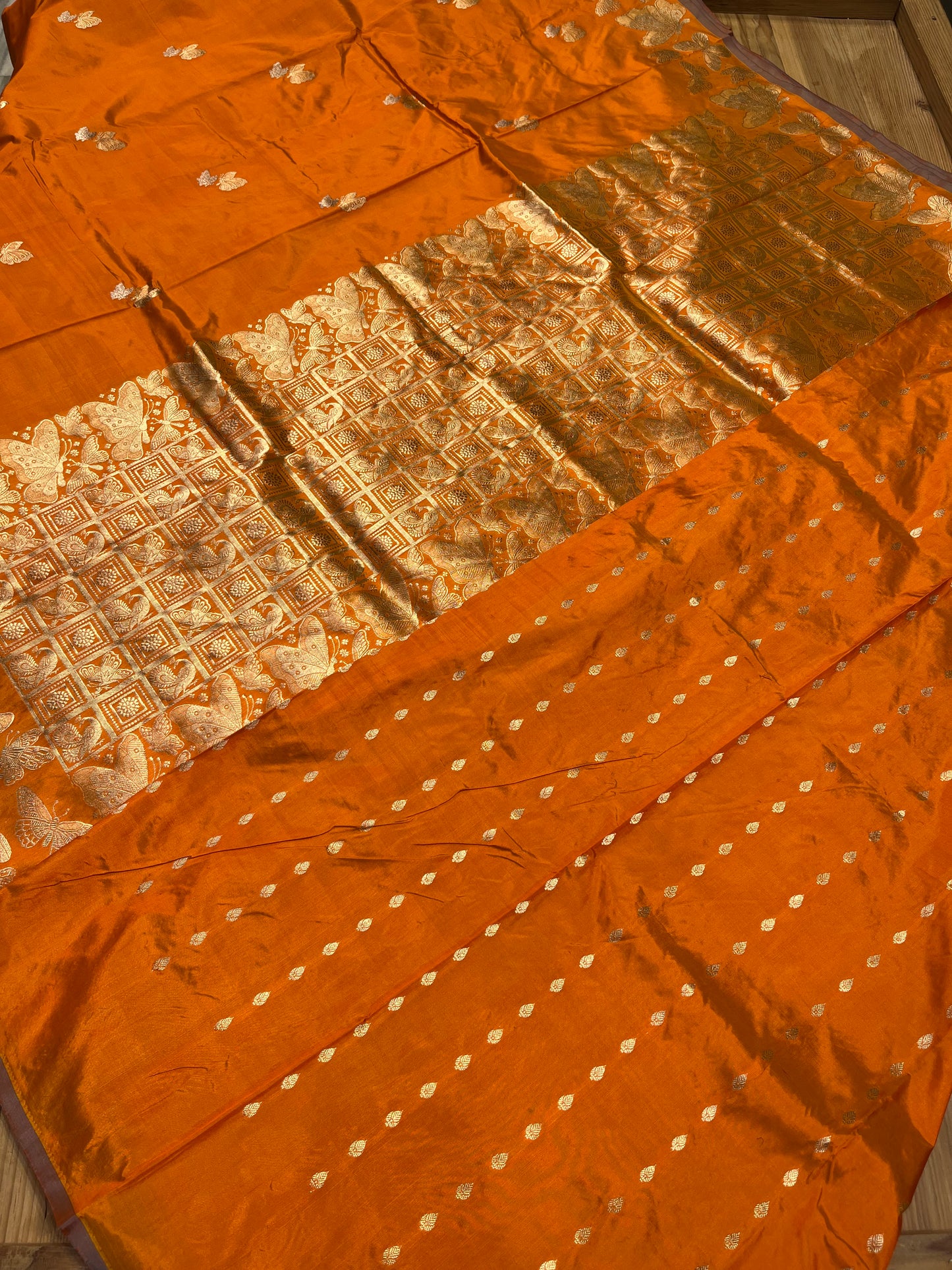 ORANGE COLOUR PURE KATAN SILK SAREE EMBELLISHED WITH ZARI WEAVES