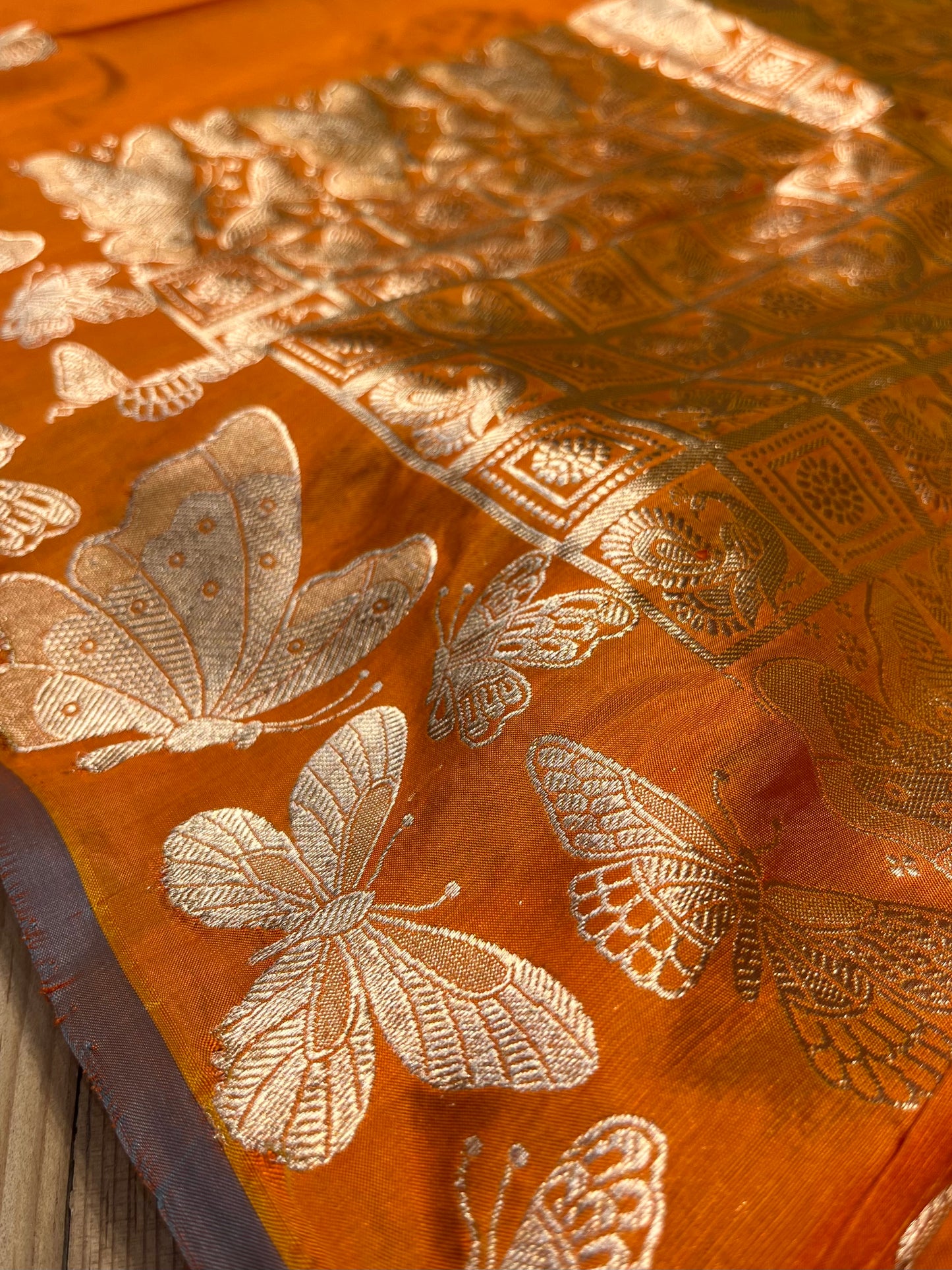 ORANGE COLOUR PURE KATAN SILK SAREE EMBELLISHED WITH ZARI WEAVES