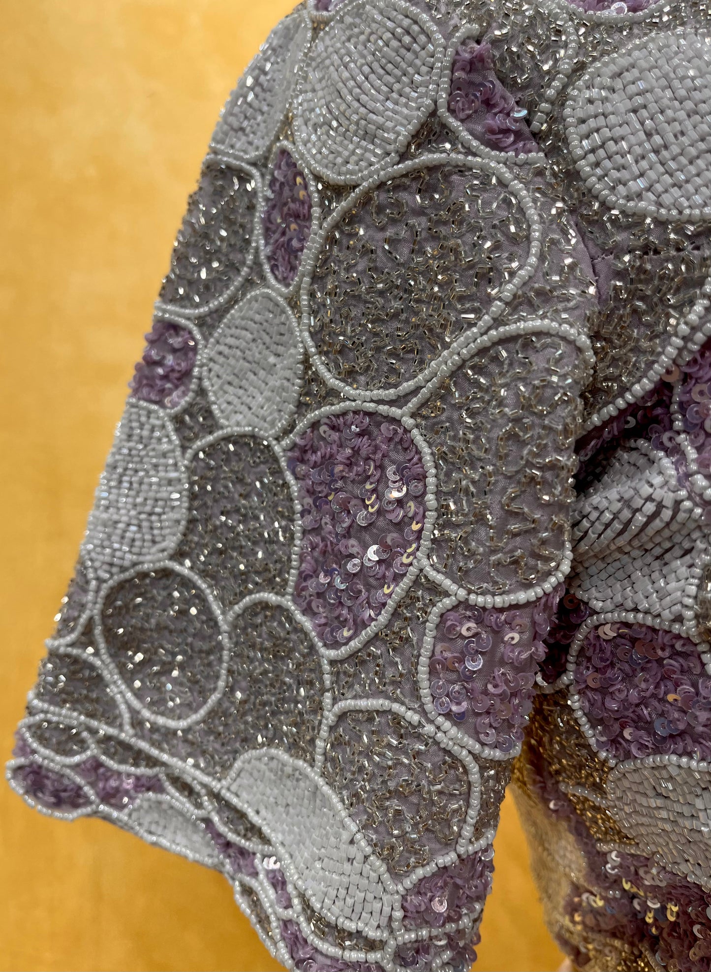 LAVENDER COLOR ORGANZA EMBROIDERED SAREE WITH READYMADE BLOUSE EMBELLISHED WITH CUTDANA, SEQUINS & PEARL WORK