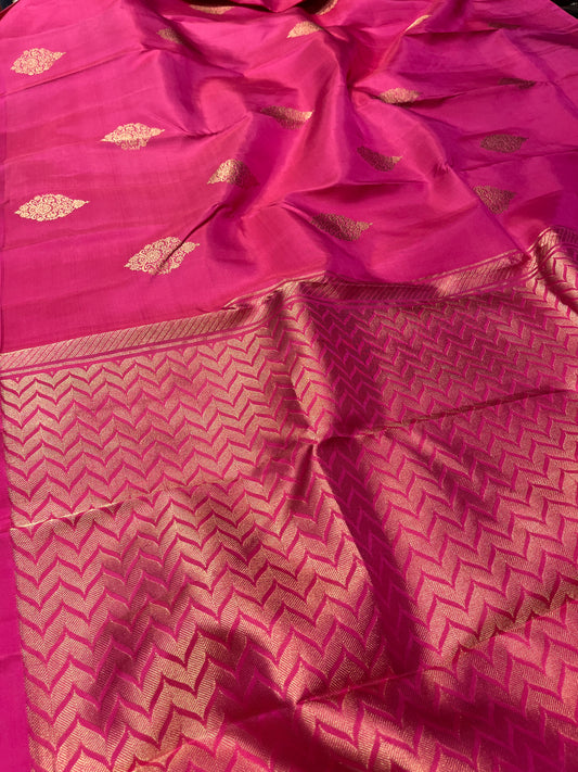 PINK COLOR PURE KANJIVARAM SILK SAREE EMBELLISHED WITH ZARI WEAVES