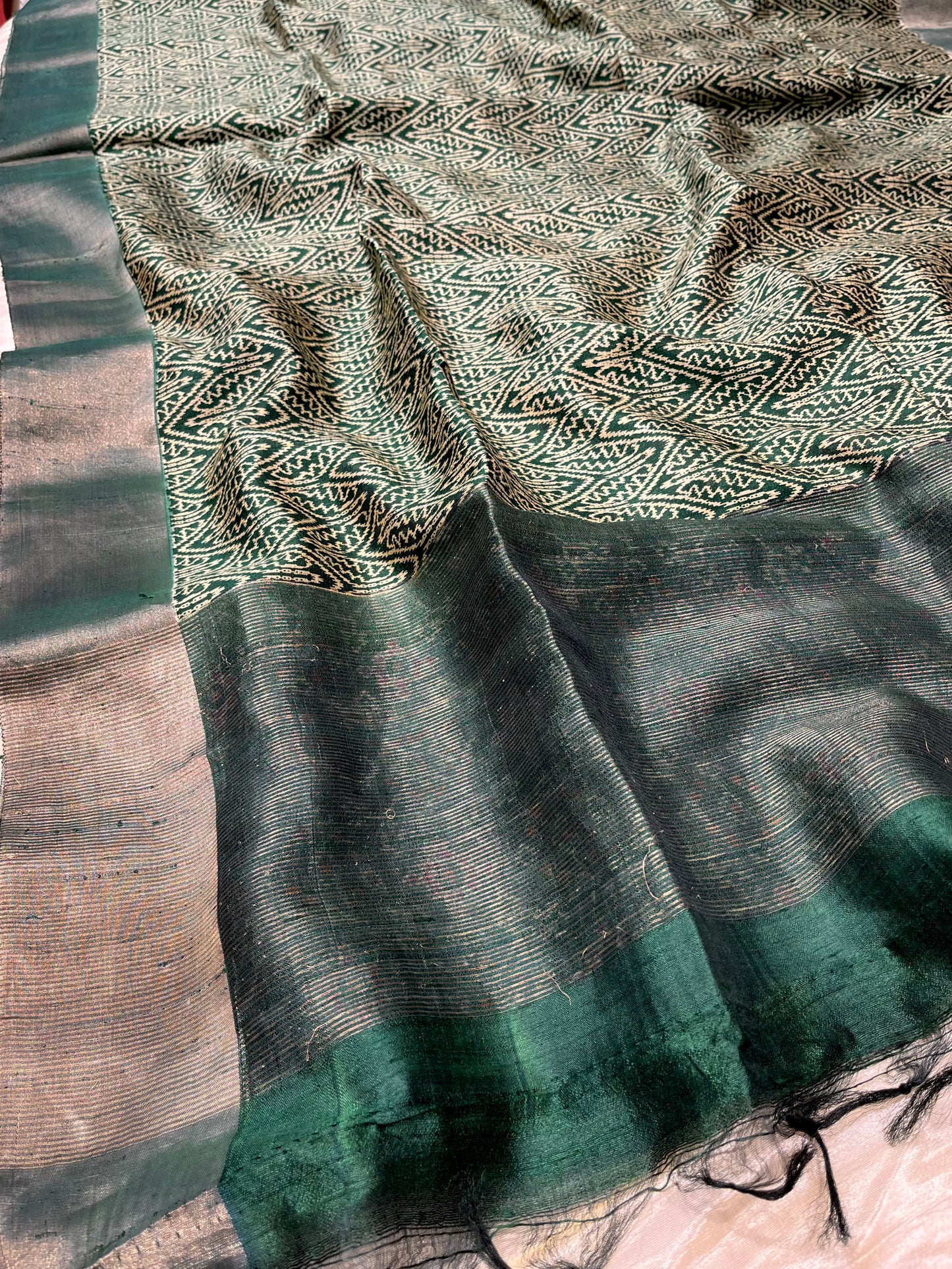 ( DELIVERY IN 25 DAYS ) GREEN COLOR PURE MUNGA SILK PRINTED SAREE EMBELLISHED WITH ZARI BORDER