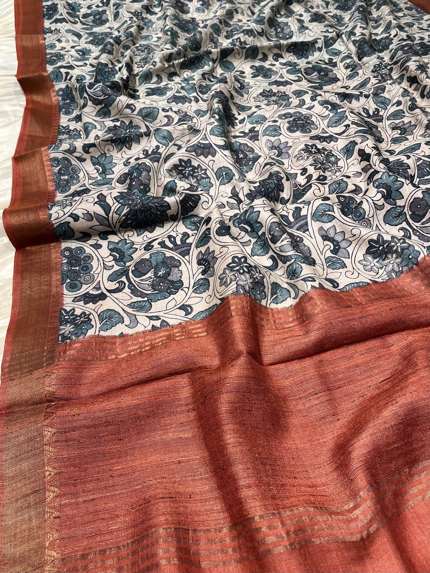 WHITE COLOR PURE MUNGA SILK PRINTED SAREE WITH ZARI BORDER