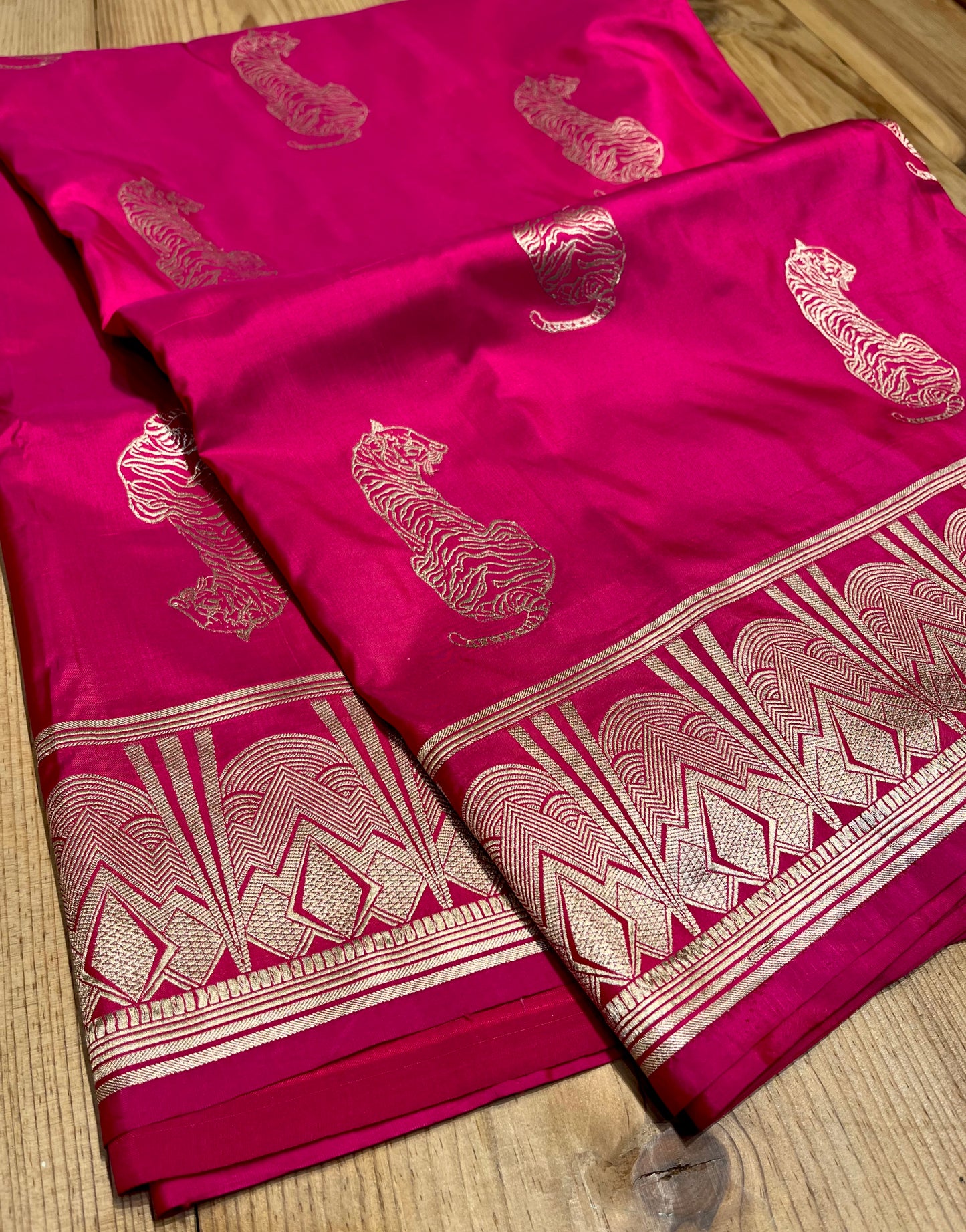 ( DELIVERY IN 20-25 DAYS ) RANI COLOUR PURE KATAN SILK SAREE EMBELLISHED WITH ZARI WEAV