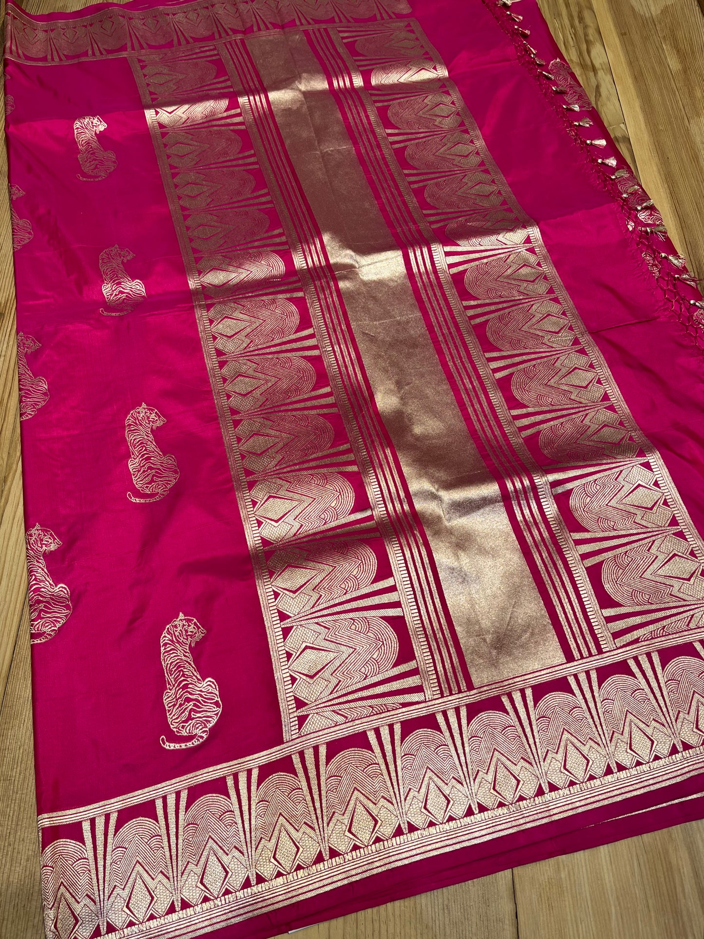 ( DELIVERY IN 20-25 DAYS ) RANI COLOUR PURE KATAN SILK SAREE EMBELLISHED WITH ZARI WEAV