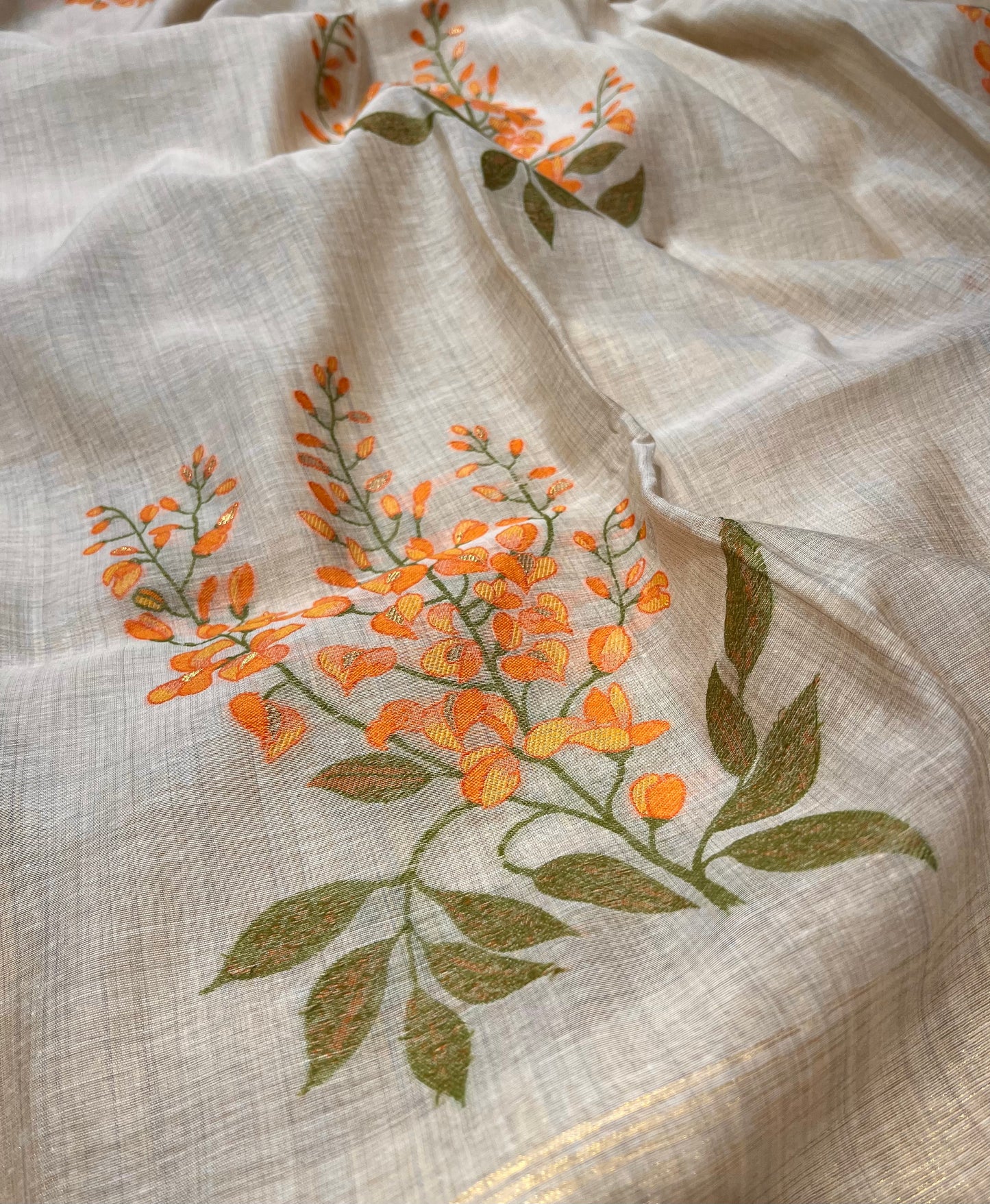 BEIGE COLOUR JAMDANI MUSLIN SAREE WITH CONTRAST BLOUSE