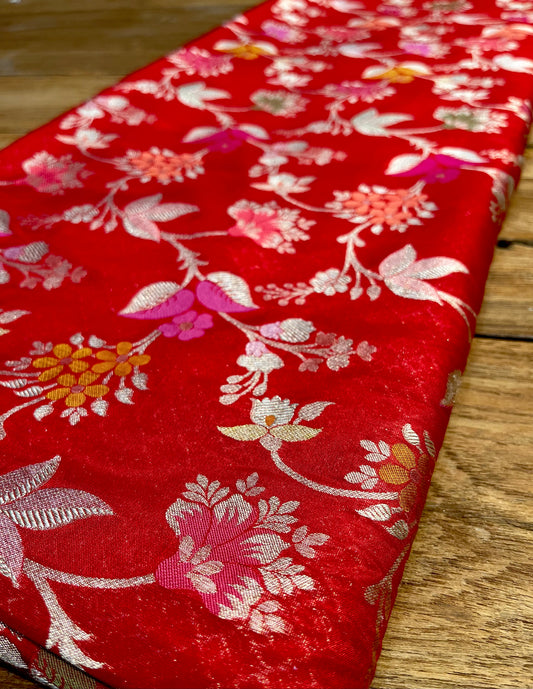 RED COLOUR PURE BANARASI HANDLOOM SILK SAREE EMBELLISHED WITH ZARI WEAVES