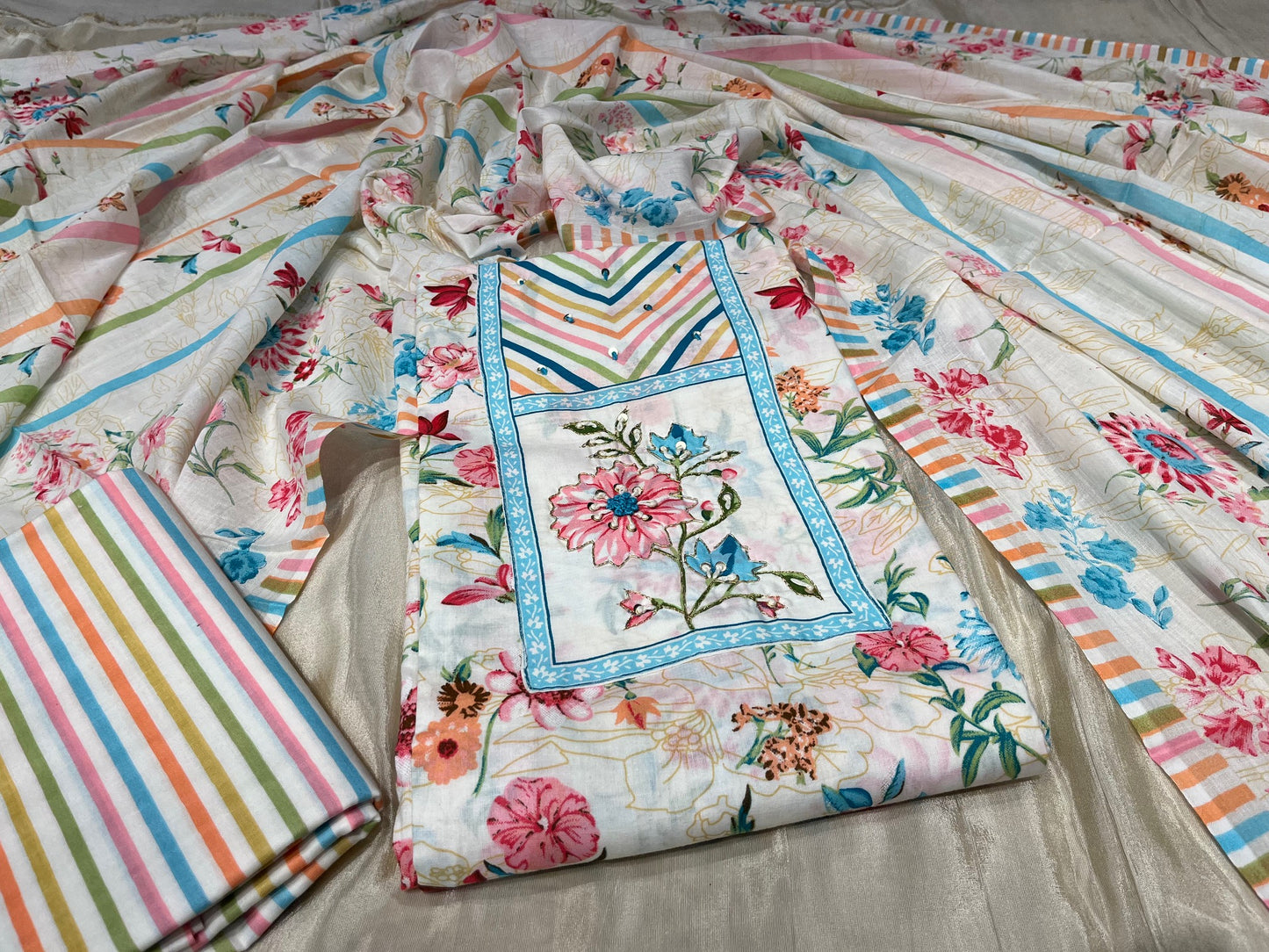 WHITE COLOUR COTTON PRINTED UNSTITCHED SUIT