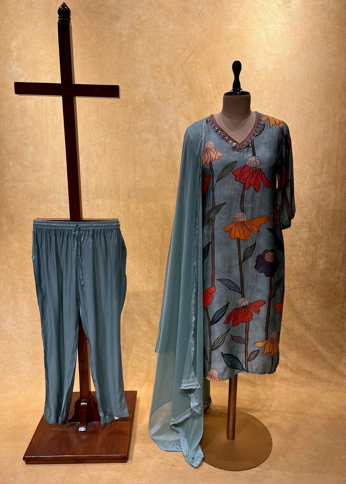 GREY COLOUR MUSLIN SILK READYMADE SUIT