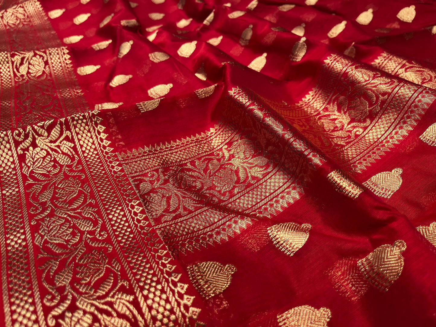 RED COLOUR PURE CHANDERI KATAN SILK HANDLOOM SAREE EMBELLISHED WITH ZARI BORDER & BOOTI