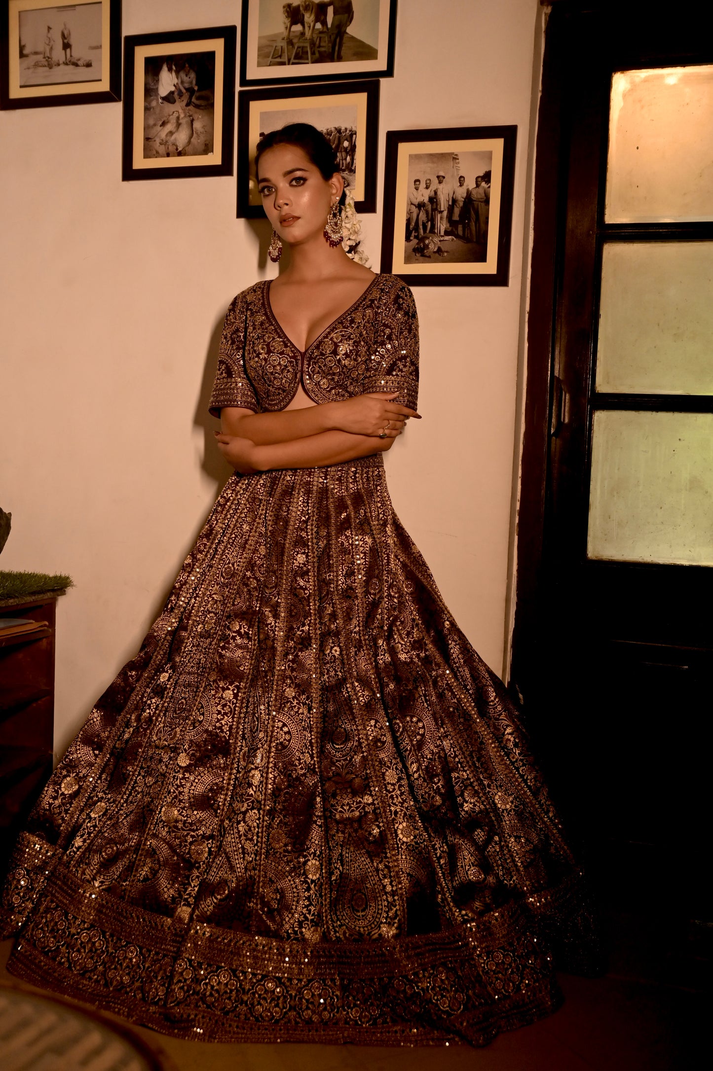 ( DELIVERY IN 30-40 DAYS ) PURPLE COLOUR BANARASI LEHENGA WITH READYMADE BLOUSE & ORGANZA DUPATTA EMBELLISHED WITH ZARI WORK