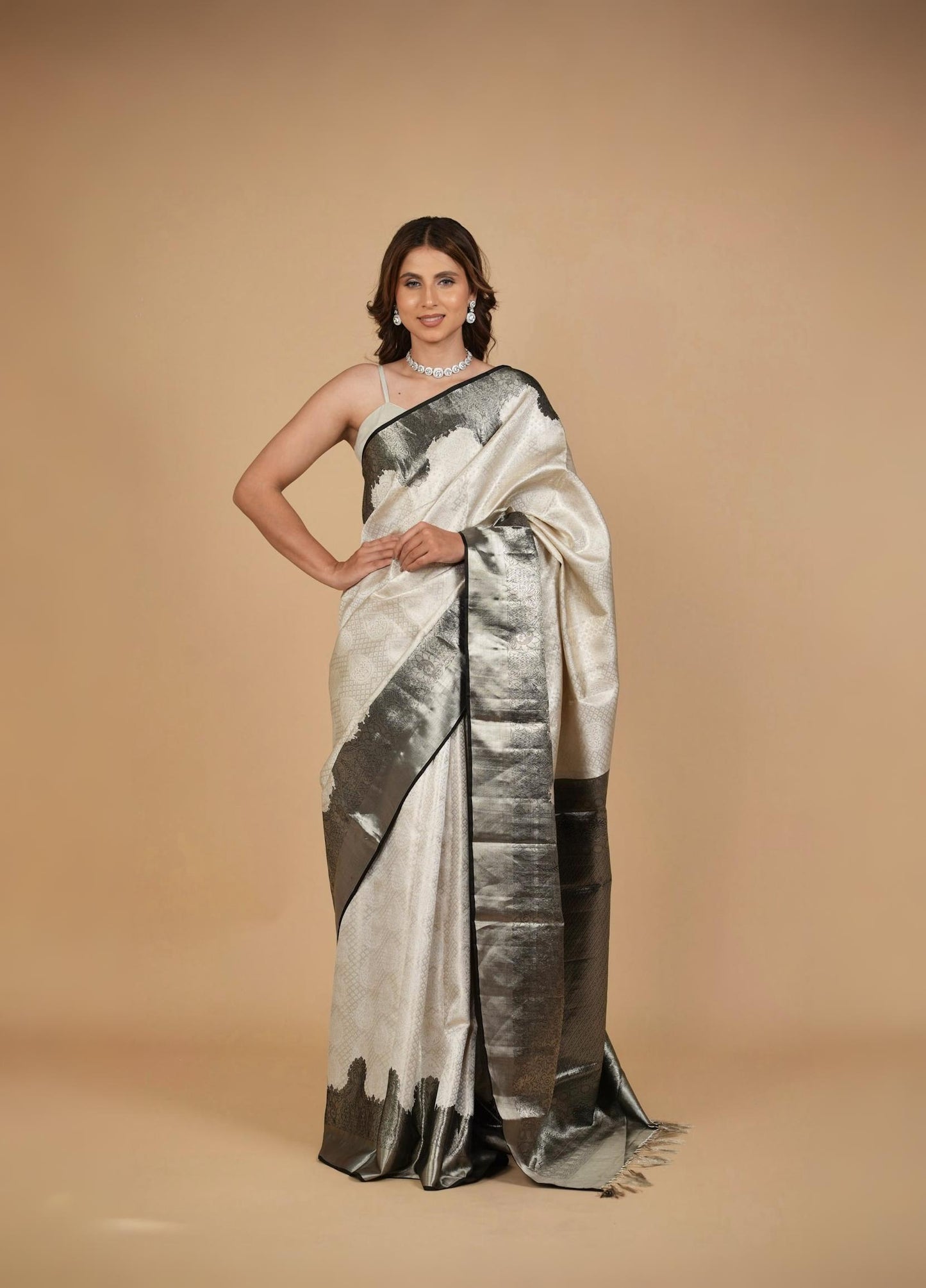IVORY BROCADE PURE KANJIVARAM SILK SAREE WITH BLACK BORDER, PALLA & BLOUSE