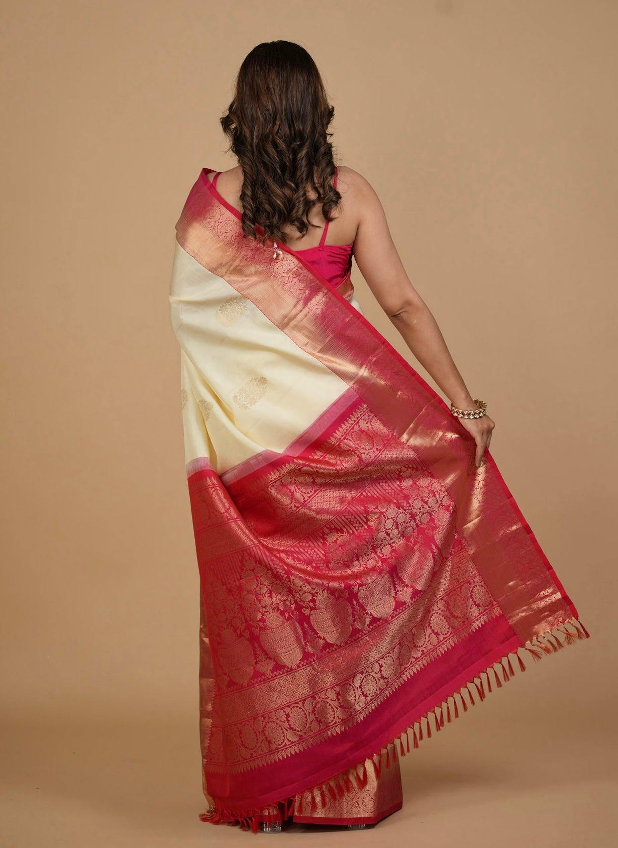 IVORY COLOUR PURE SILK KANJIVARAM SAREE WITH PINK BORDER, PALLA & BLOUSE