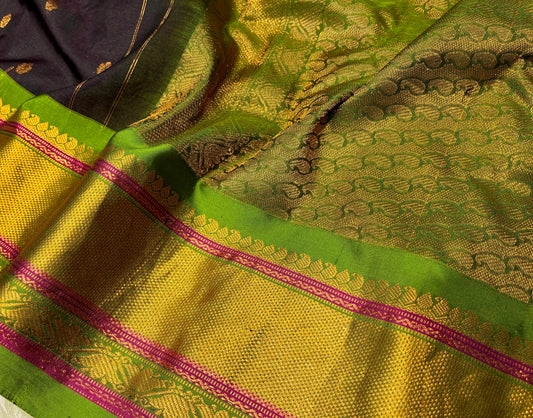 PURPLE COLOUR PURE GADWAL SILK SAREE WITH CONTRAST BORDER & PALLA