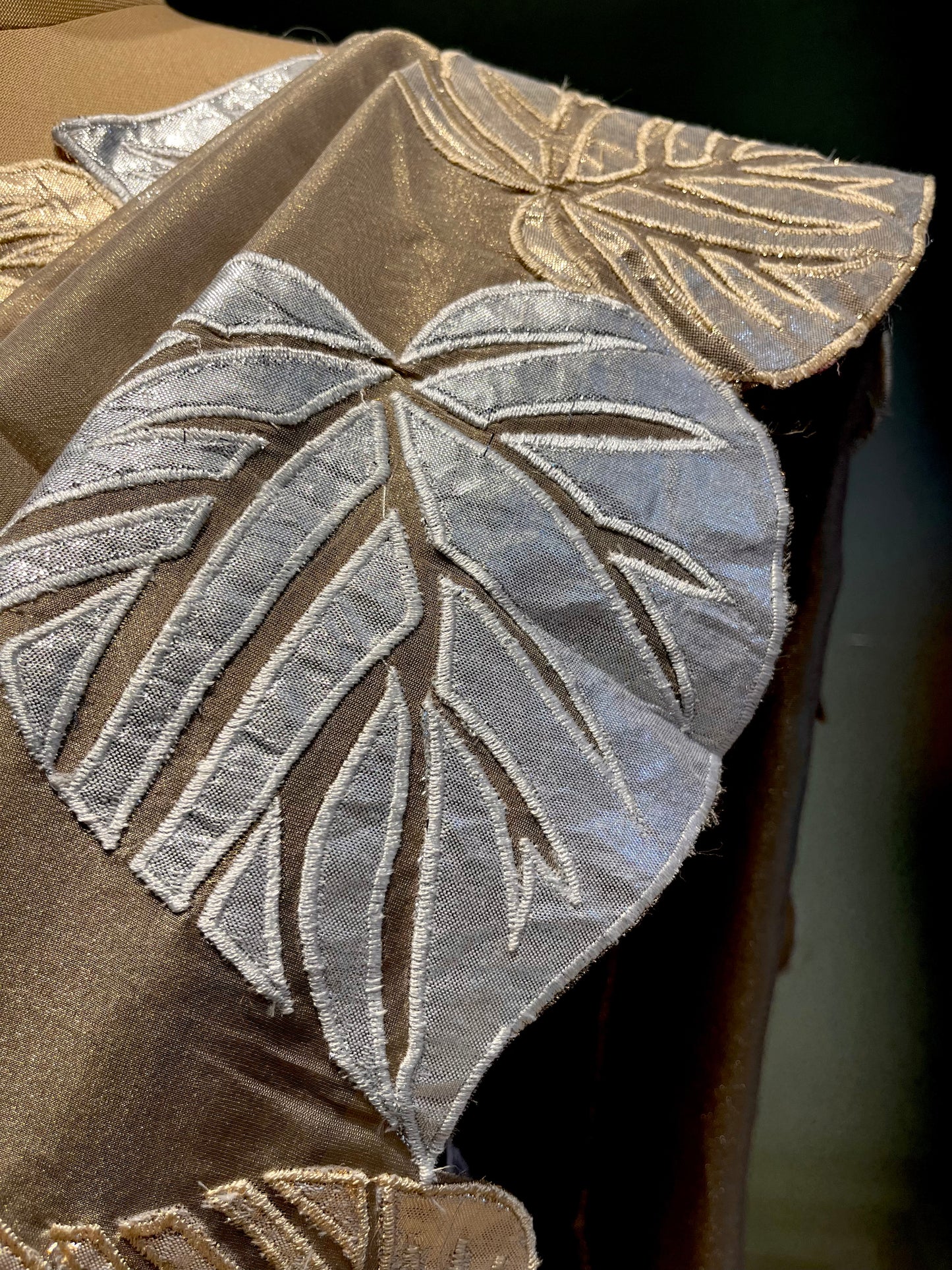 COPPER TISSUE ORGANZA TISSUE APPLIQUE WORK SAREE