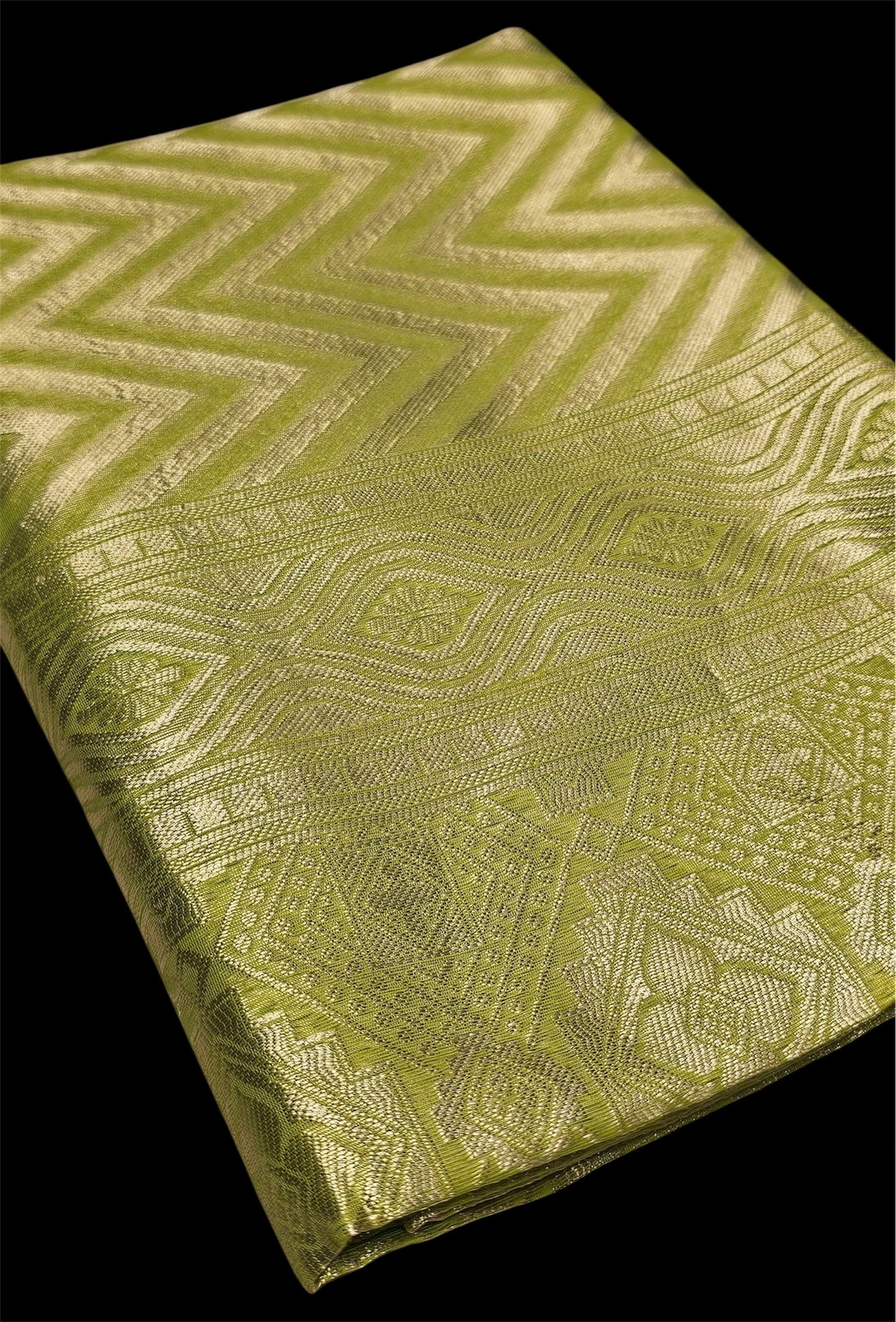 LIME GREEN MUNGA COTTON GIFT SAREE
